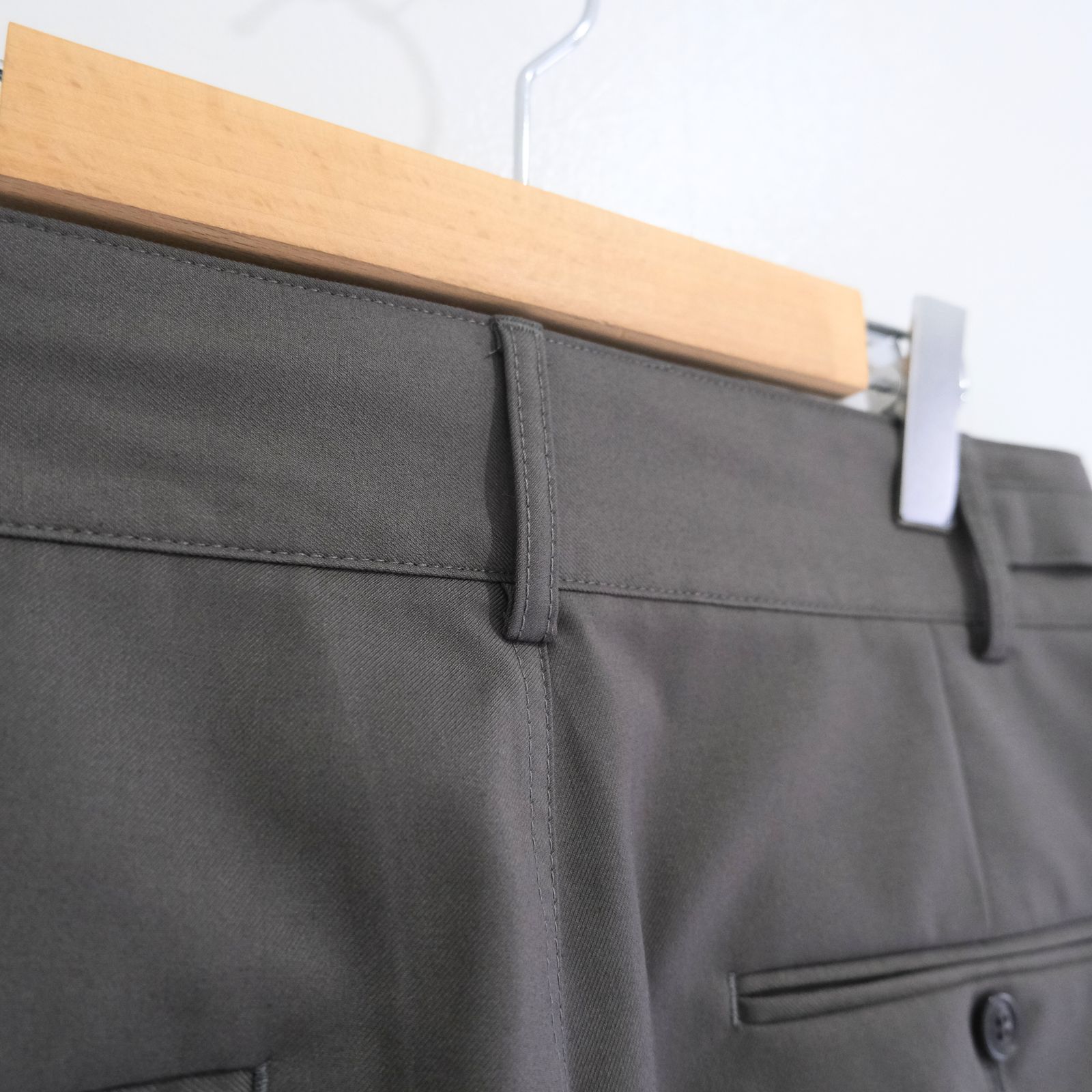 Santiago Slacks / サンティアゴスラックス（OLIVE GRAY）