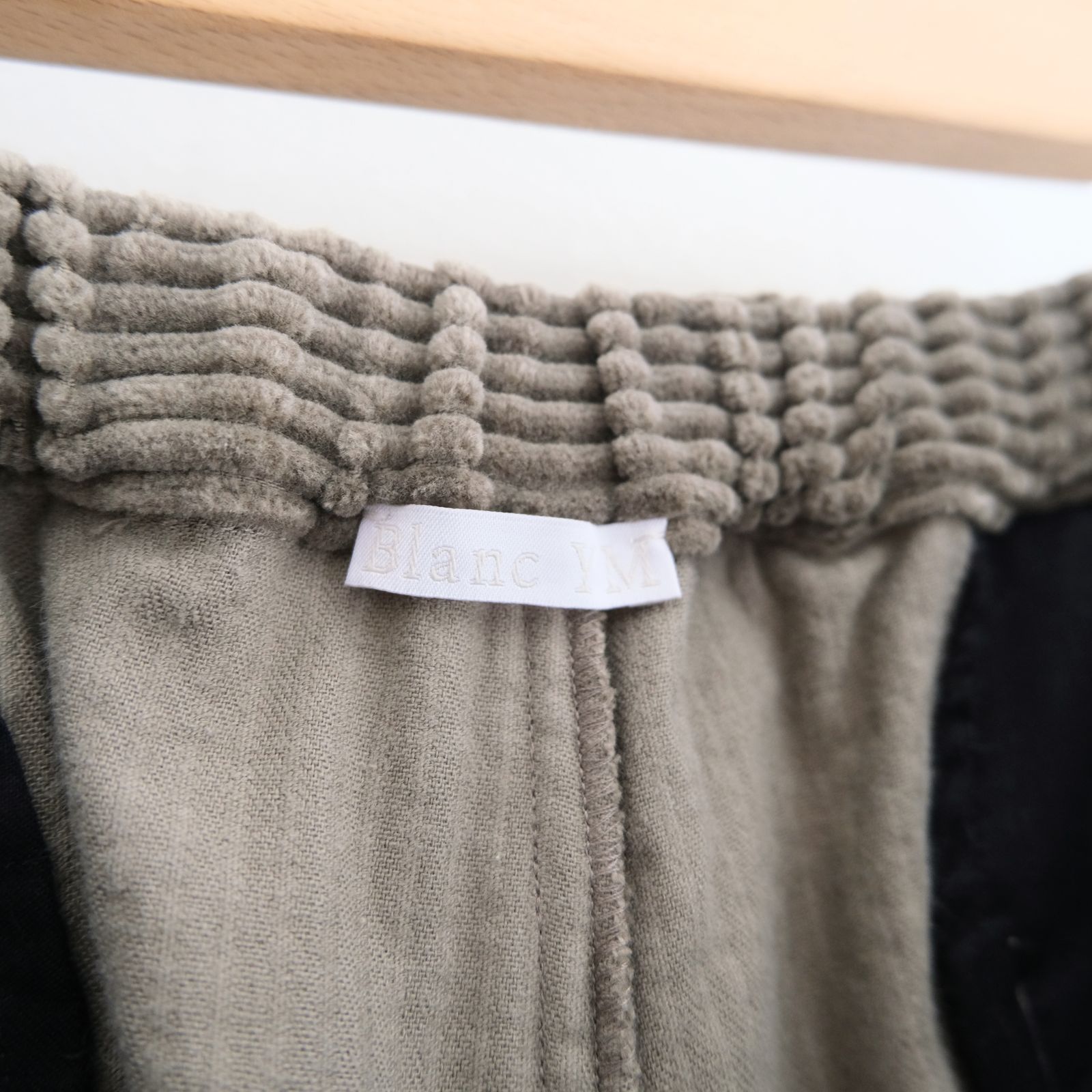 【残り1点】Corduroy Relax Trousers（Beige）
