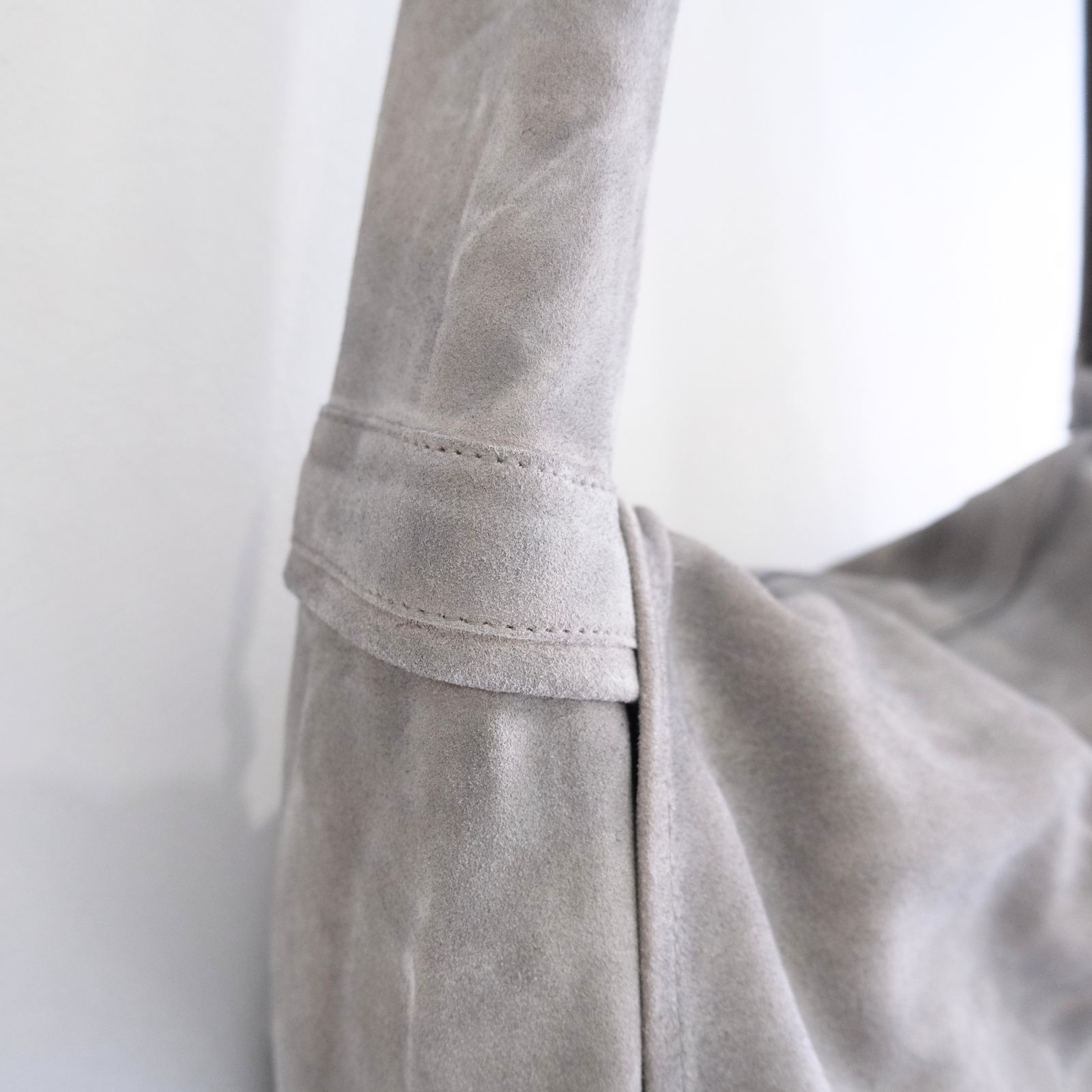 LEATHER SHOULDER BAG  - Cow split leather -（Gray）
