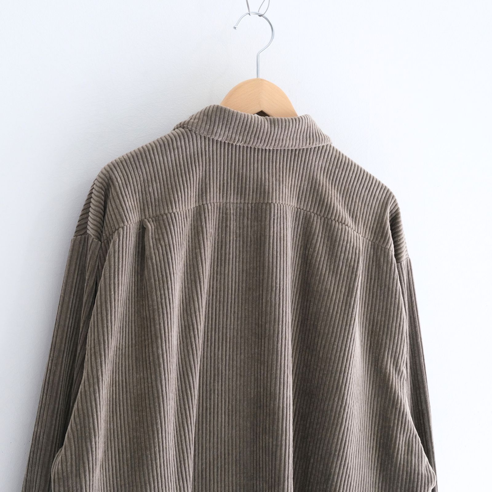 【残り1点】Corduroy Skipper Shirts（Beige）