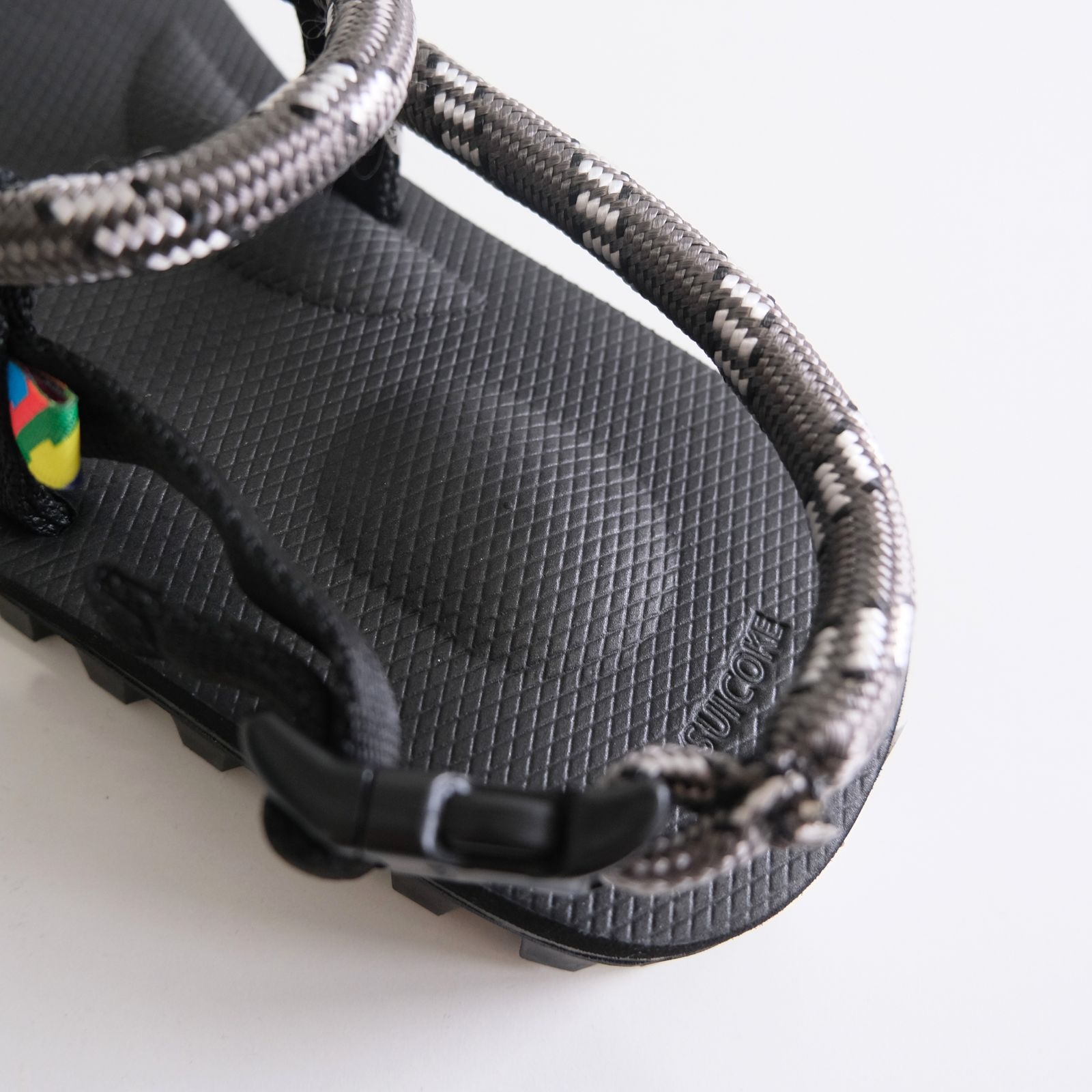Suicoke x is-ness GUT KAT-2-ISN（CHARCOAL x BLACK）