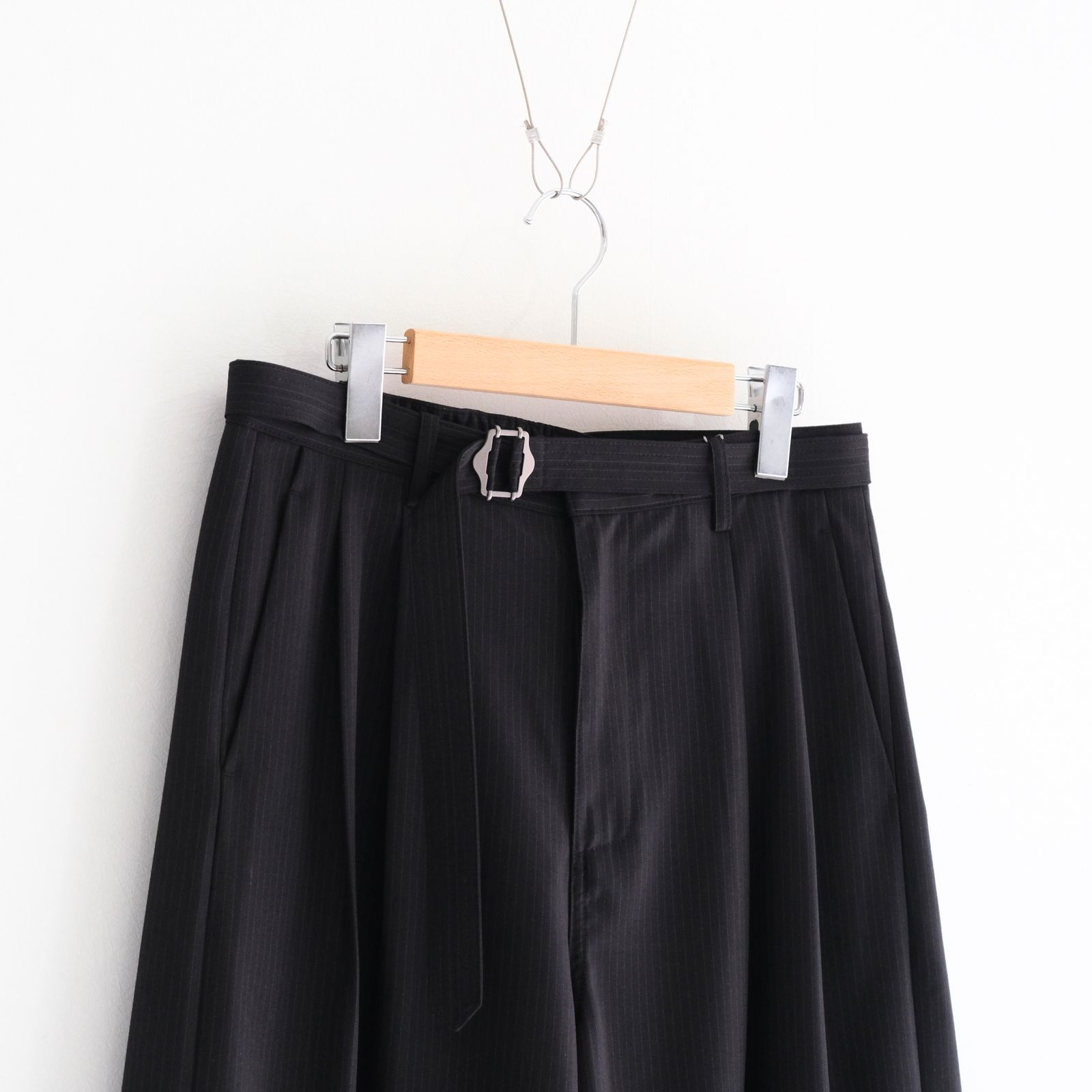 Hemingway Stripe Bermuda Pants / ヘミングウェイ ストライプ バミューダ パンツ（BLACK）