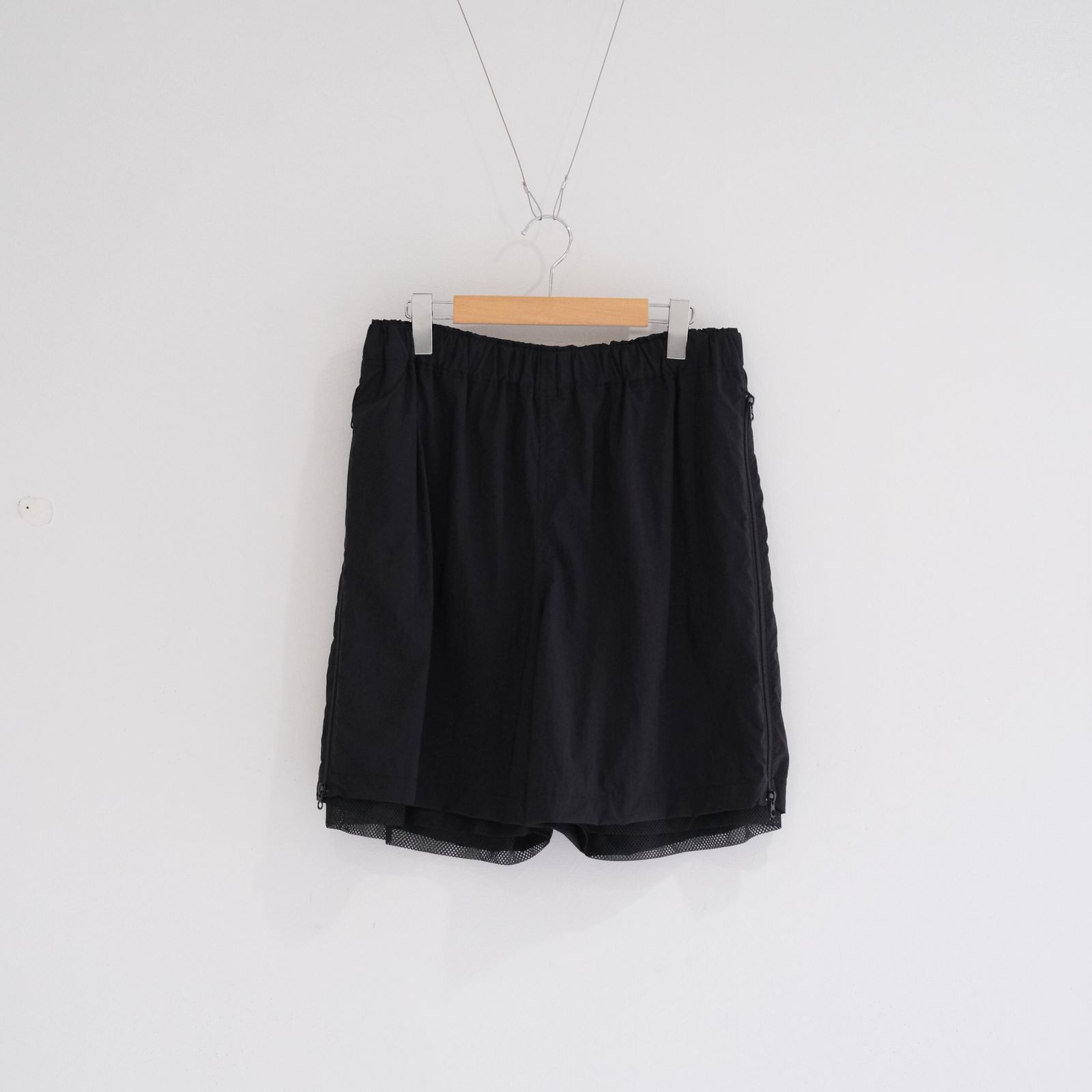 TECHNICAL VENTILATION SHORTS / ショーツ / ナイロン / BLACK