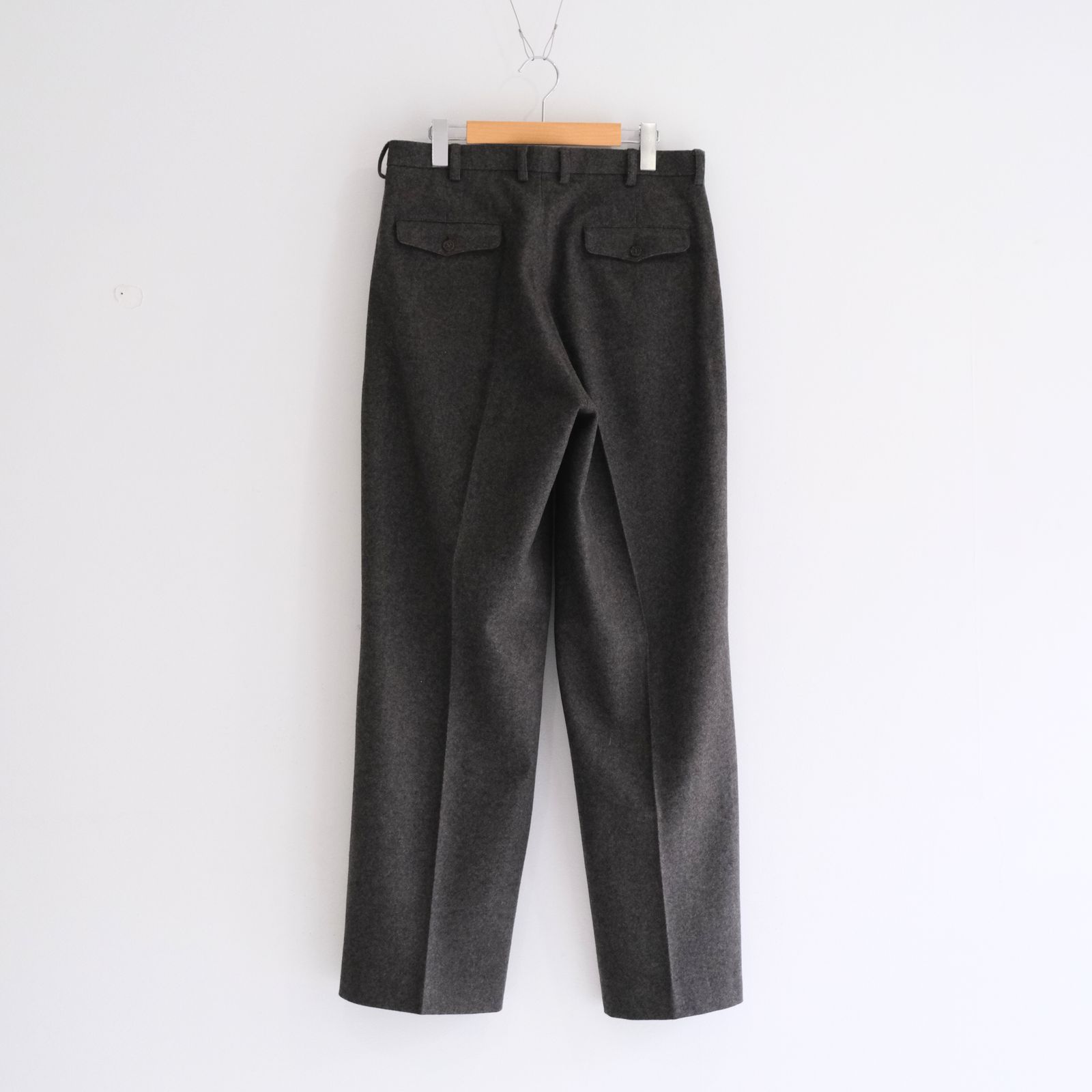 IN TUCK TROUSERS ‐Powder melton‐ / パンツ / トラウザー / メルトン素材 / Mid Gray