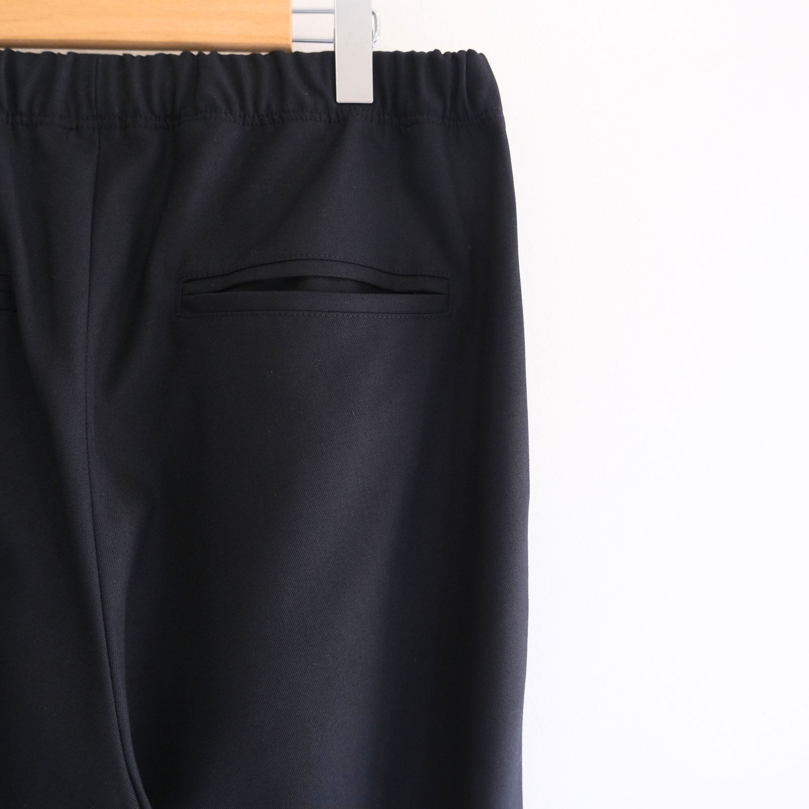 MERELY WOOLEN PINTUCK SLACKS（LIBERTY NAVY）