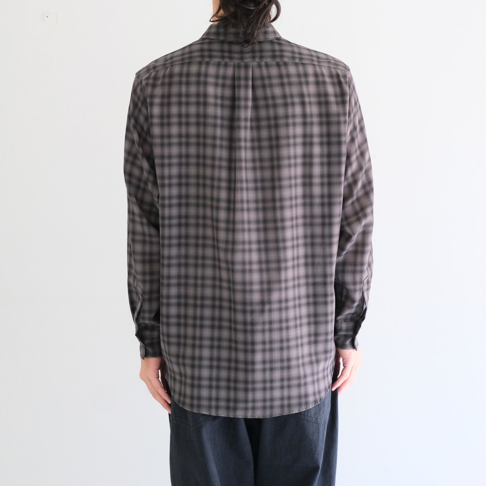 SUPER LIGHT FADED CHECK SHIRT（BLACK / GREY）