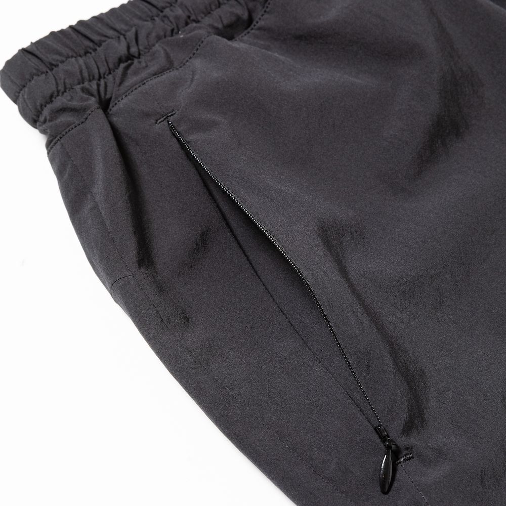【入荷時期：2026年3月頃】Amphibious Board Shorts / ショーツ / 37.5®テクノロジー / 水陸両用 / OFF BLACK