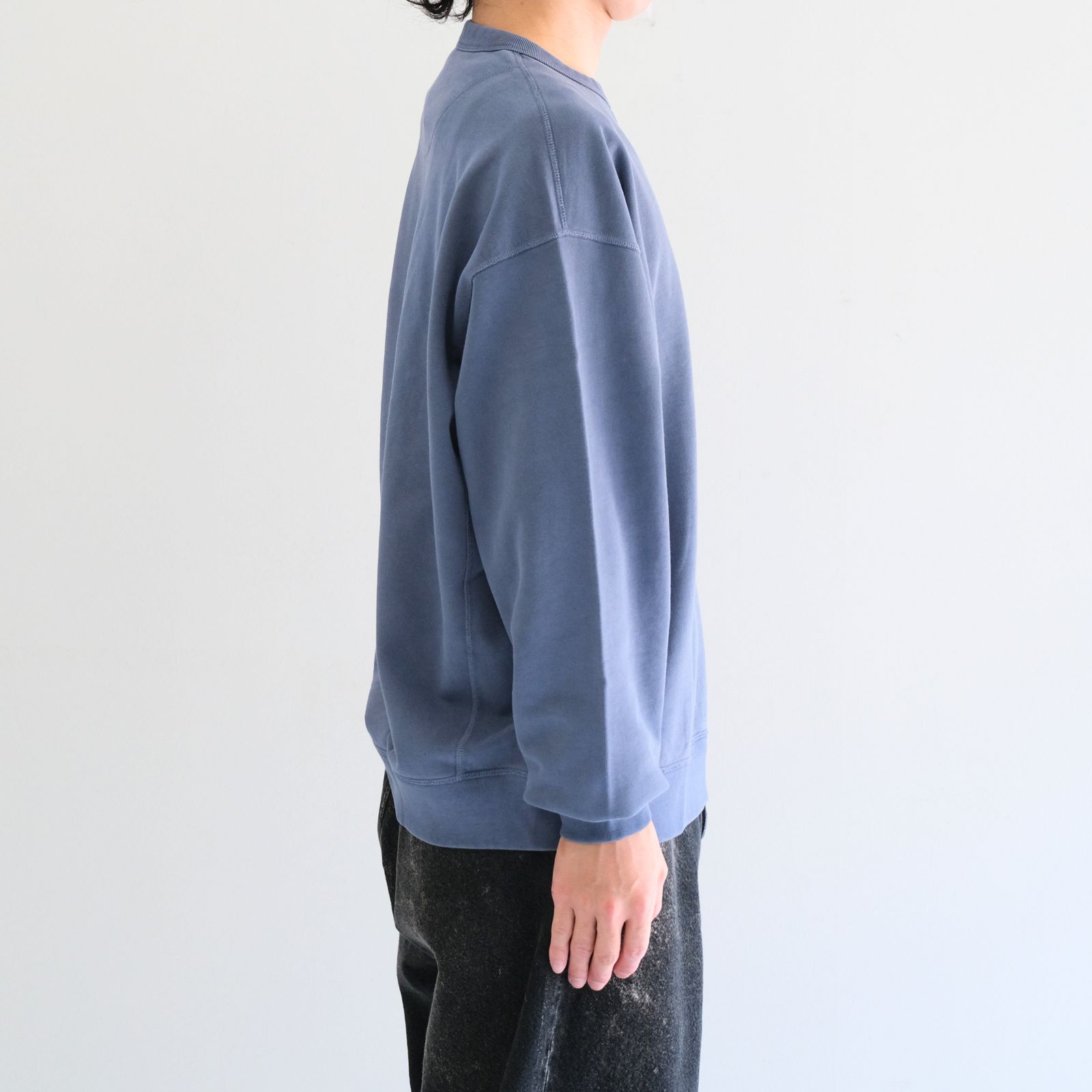 Riot Unisex Sweater / ライオット ユニセックス セーター（Indigo）