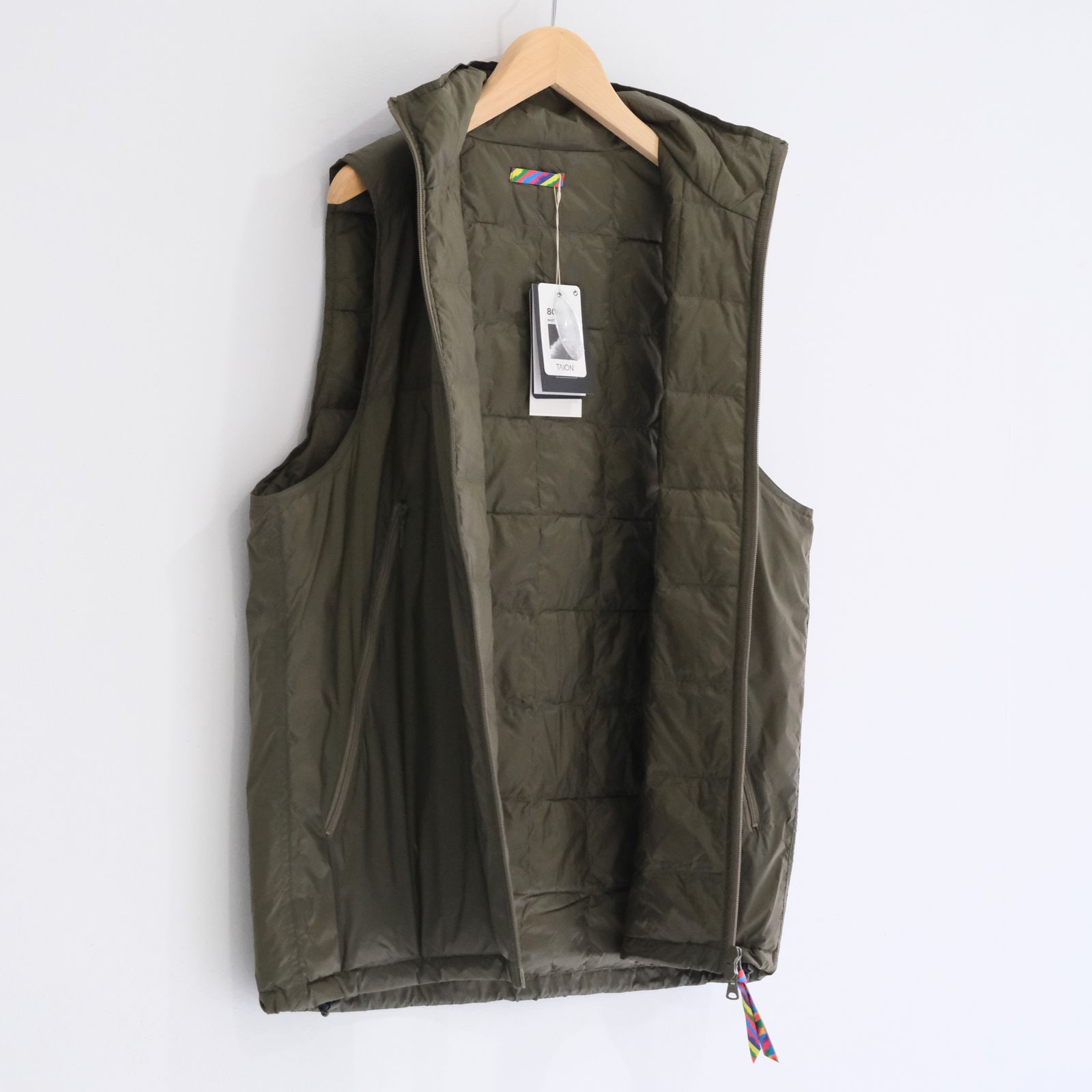 LIGHT DOWN VEST is-ness × TAION / ベスト / ダウンベスト / コラボ / KHAKI