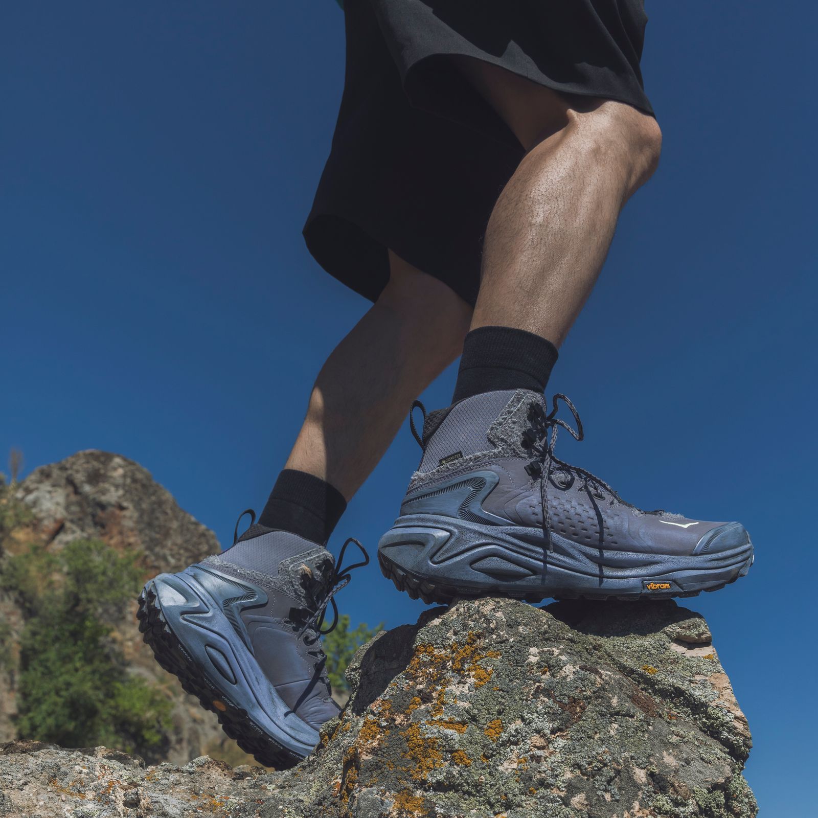 【 HOKA 】KAHA 3 GTX TP "GORE-TEX" /スニーカー / GORE-TEX / GREY SKIES / LILAC HYDRANGER