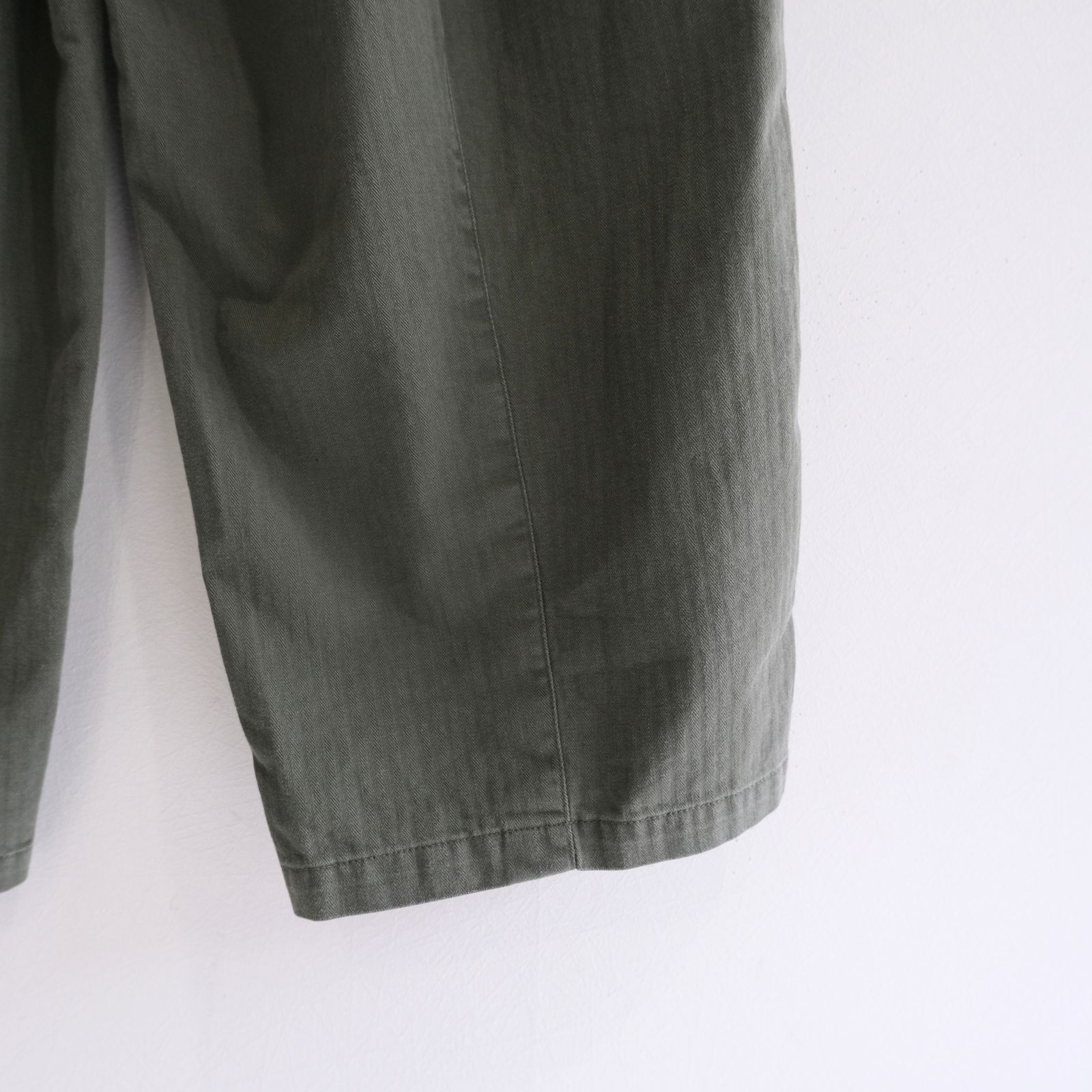 NU Balloon EZ Pants（KHAKI）