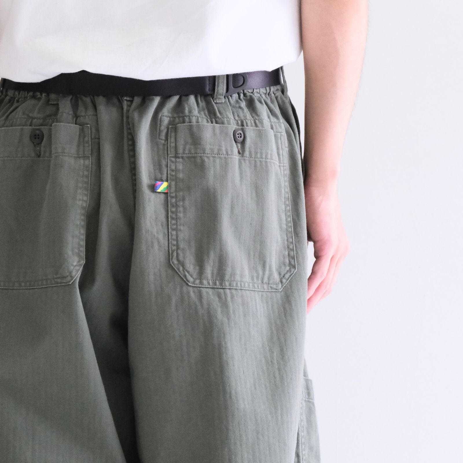 NU Balloon EZ Pants（KHAKI）
