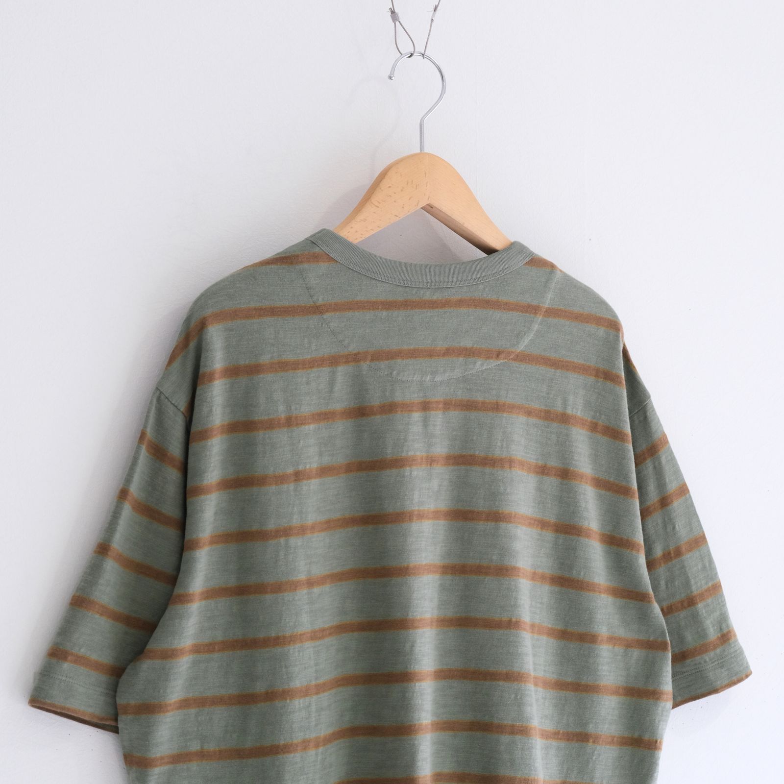 Vocation Tee / Tシャツ / Olive / Tan Stripe