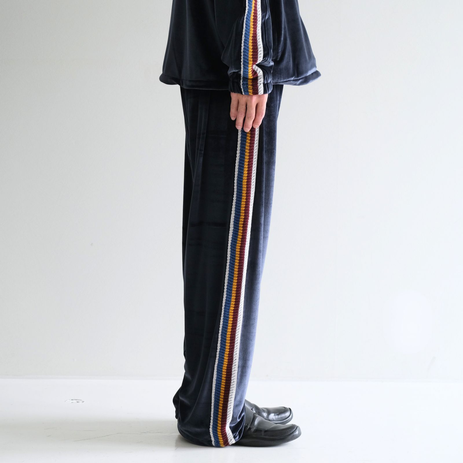 VELOUR TRACK PANT（NAVY）