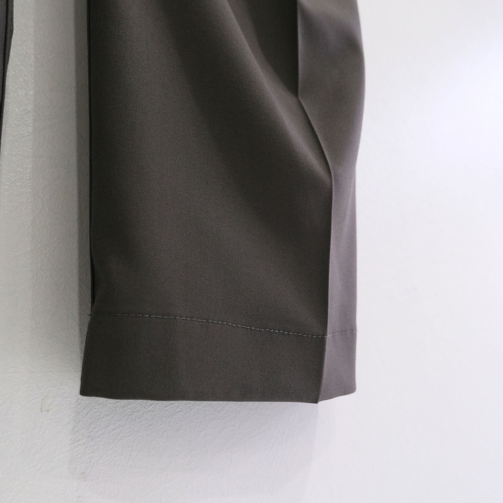 Santiago Slacks / サンティアゴスラックス（OLIVE GRAY）