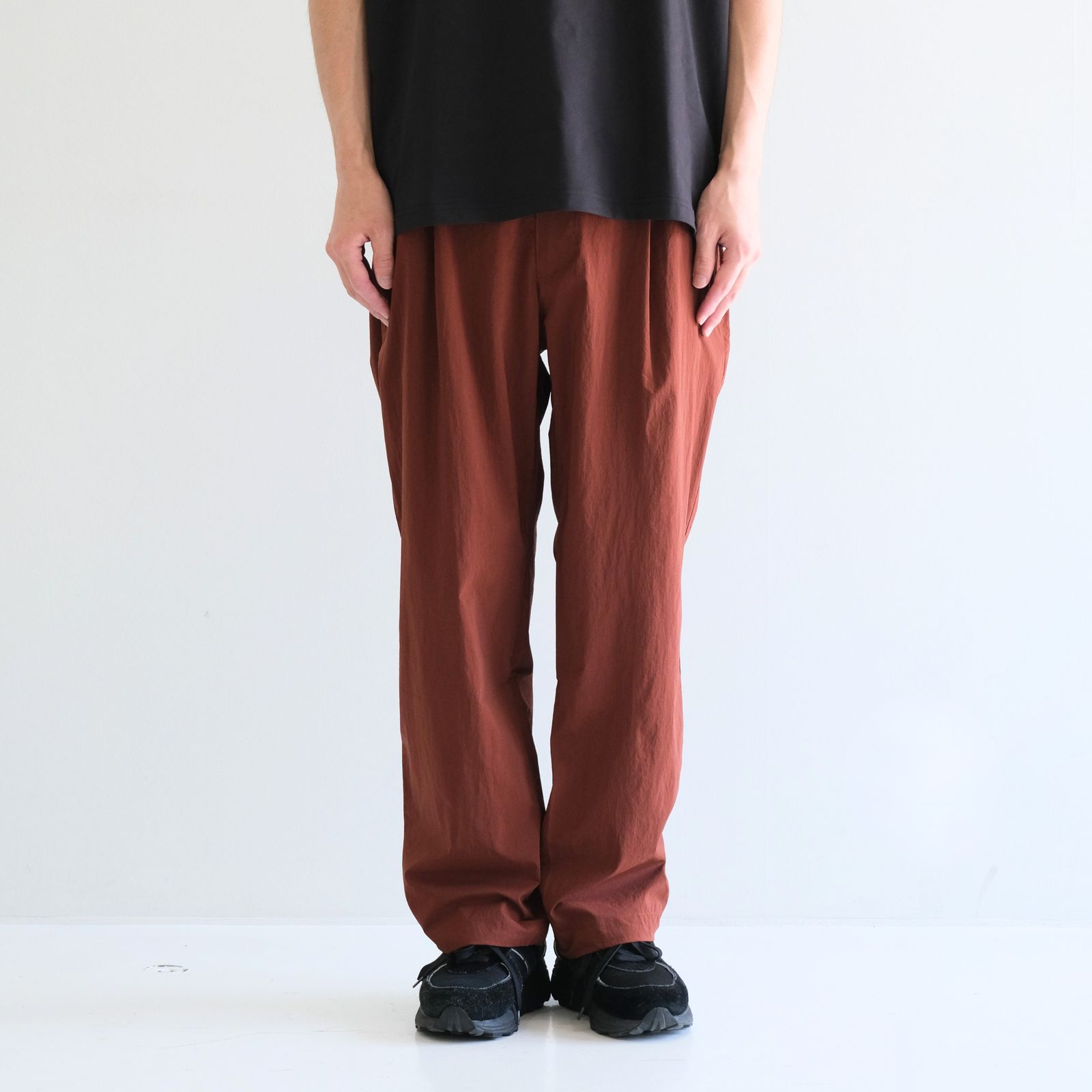 SHIBO NYLON SEASIDE PANTS / シボナイロンシーサイドパンツ（BROWN）