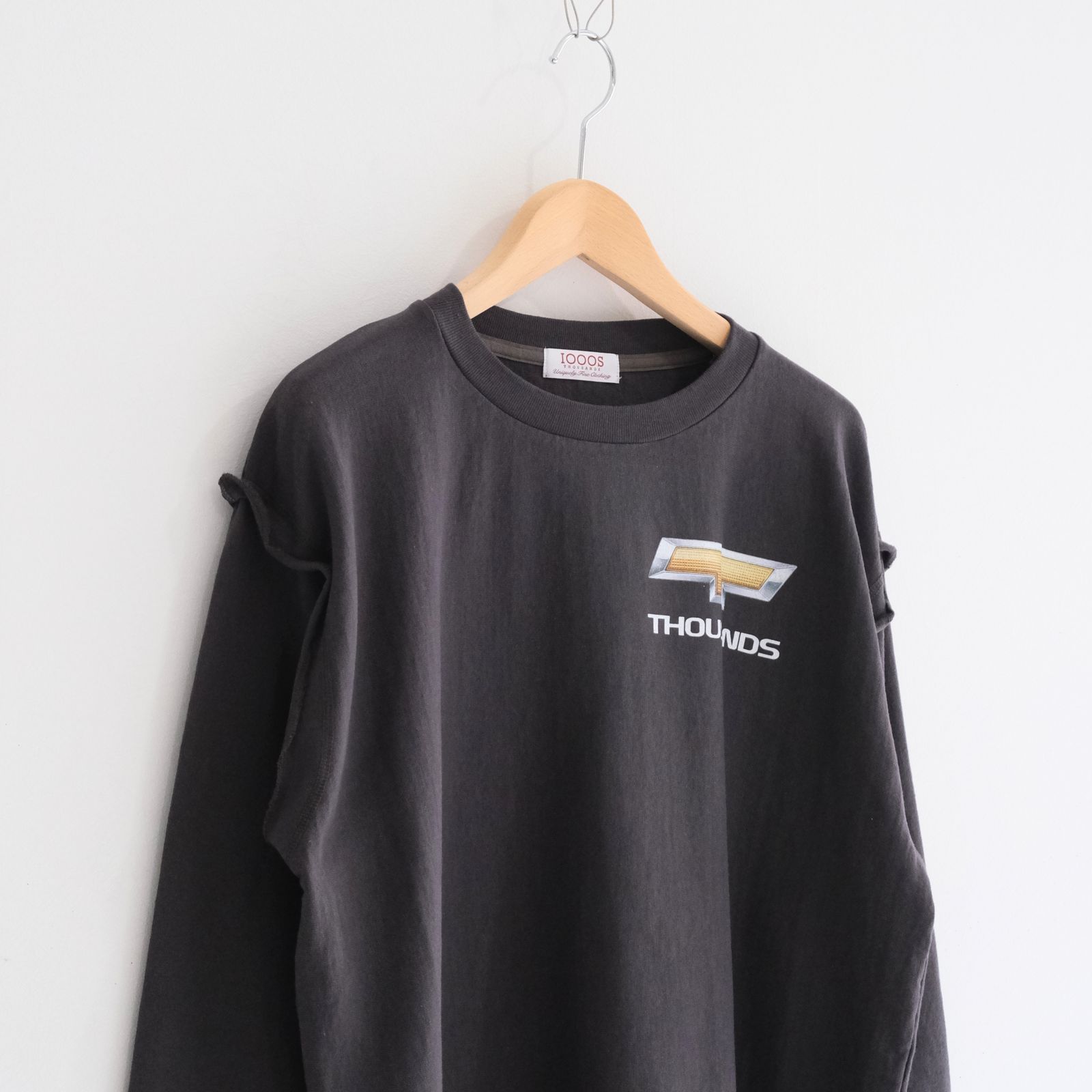 DETROIT LOGO CUTOFF LS TEE（FADE BLACK）