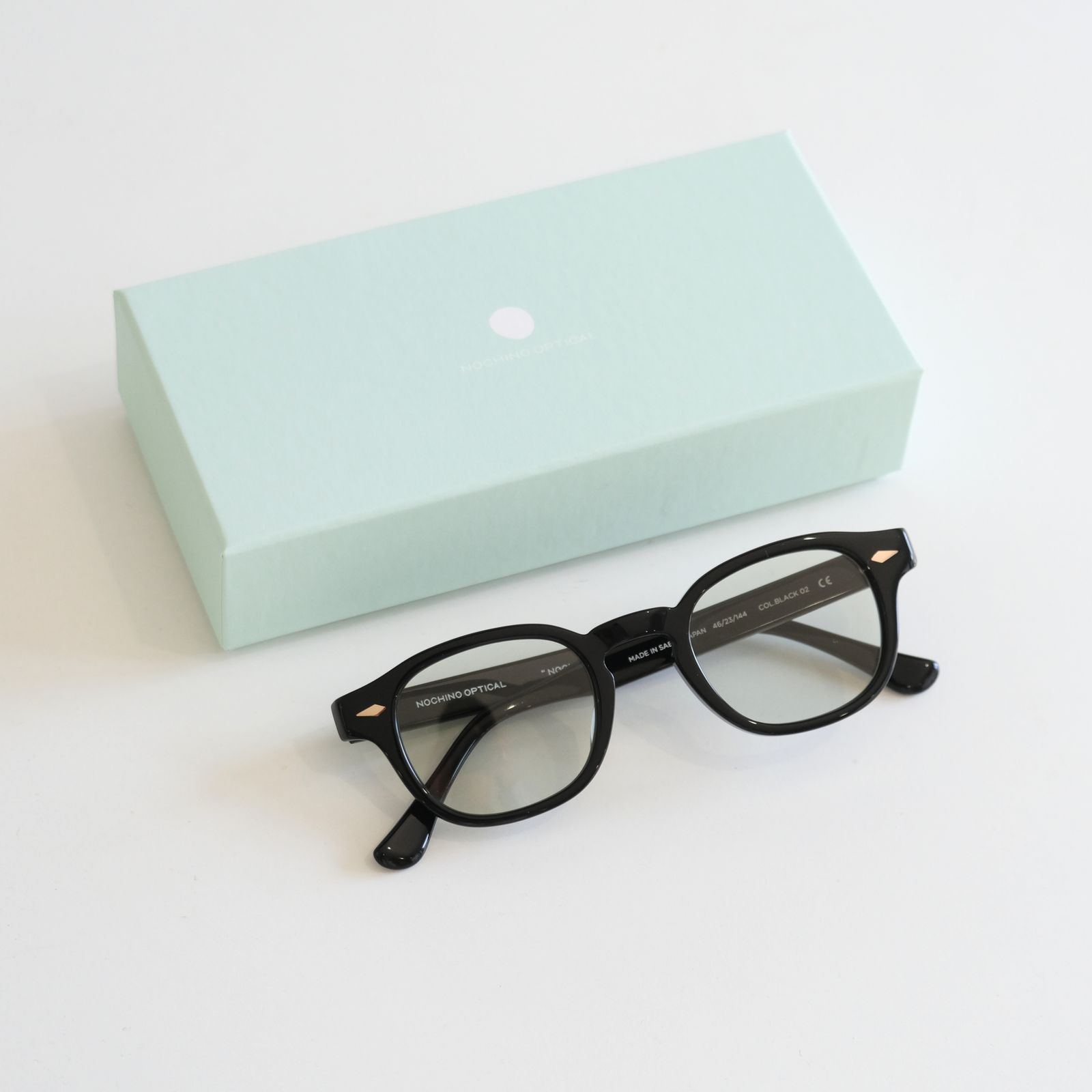 NOCHINO #2（GLOSS BLACK × GREY GREEN to D.GREY）