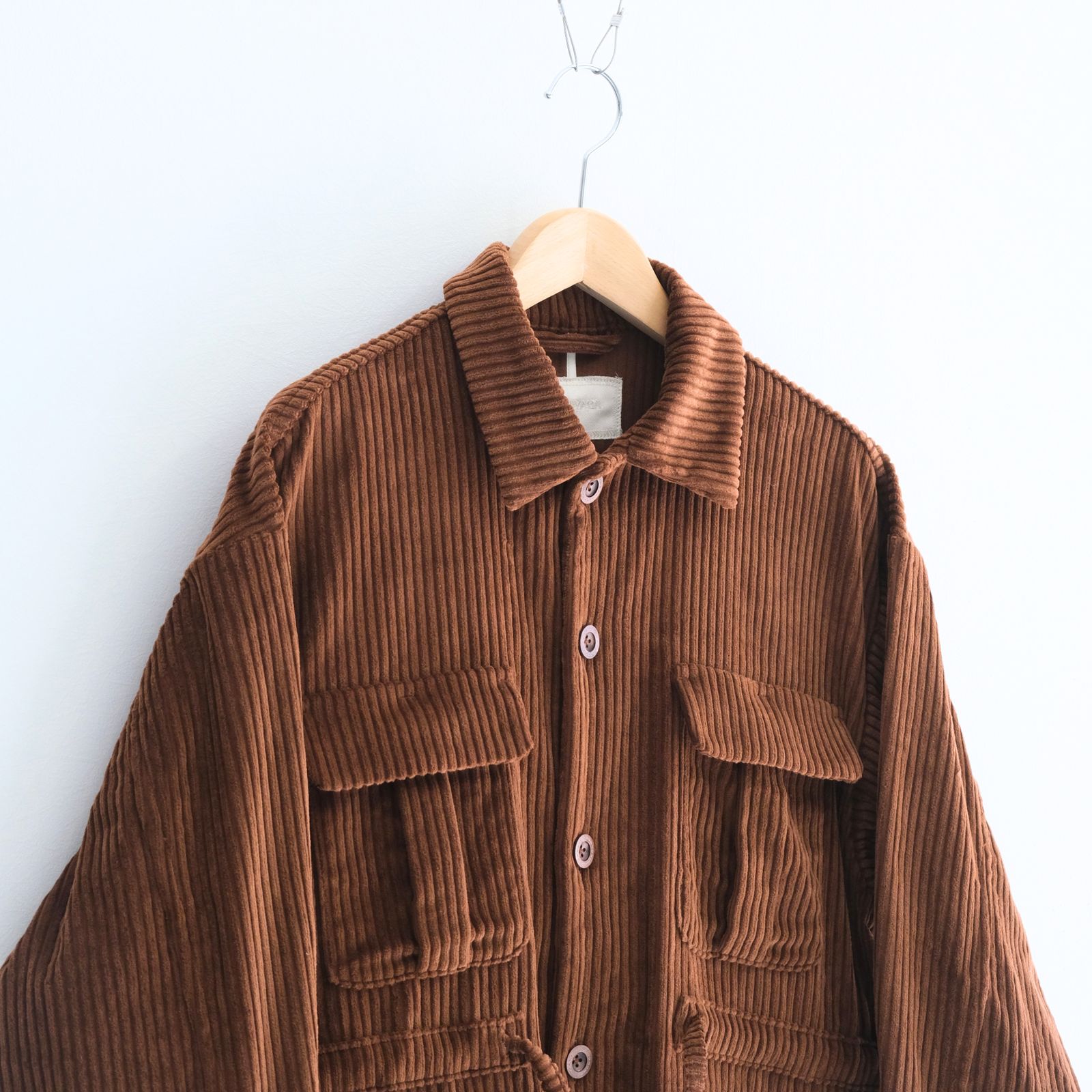 【残り1点】WIDE-WALE CORDUROY SAFARI JACKET（BROWN）