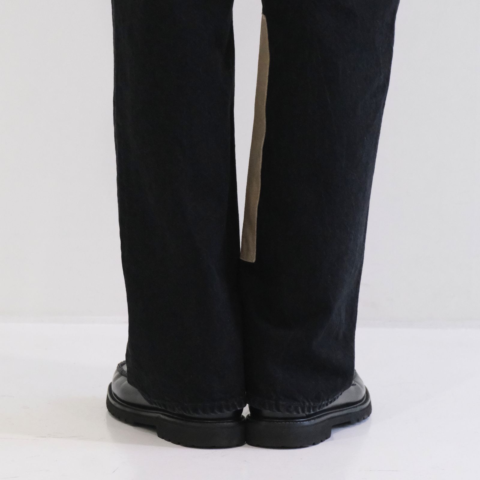 【残り1点】"JUDE II" LEATHER New Standard Straight by 12oz Denim（BLACK）