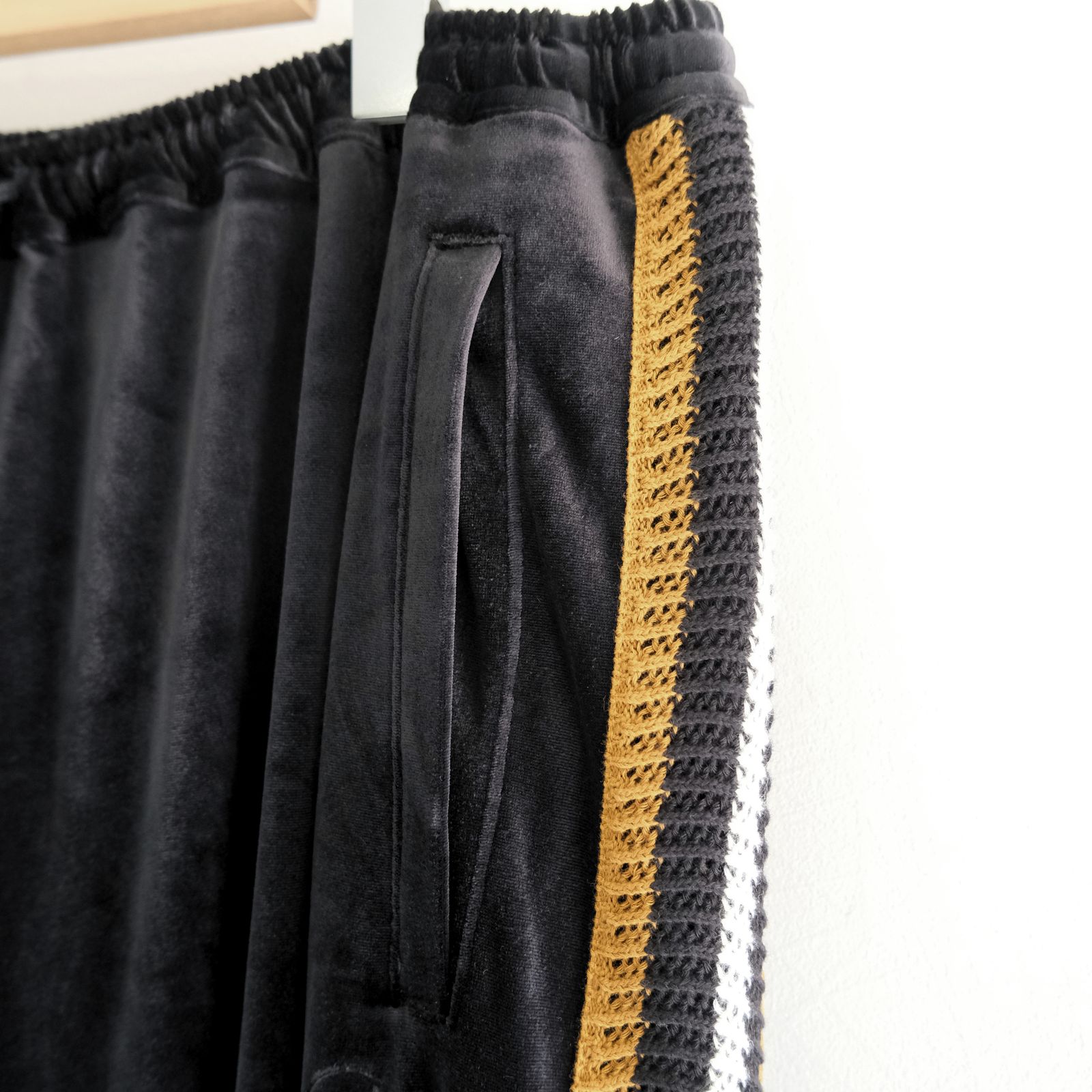 【残り1点】VELOUR TRACK PANT（BLACK）