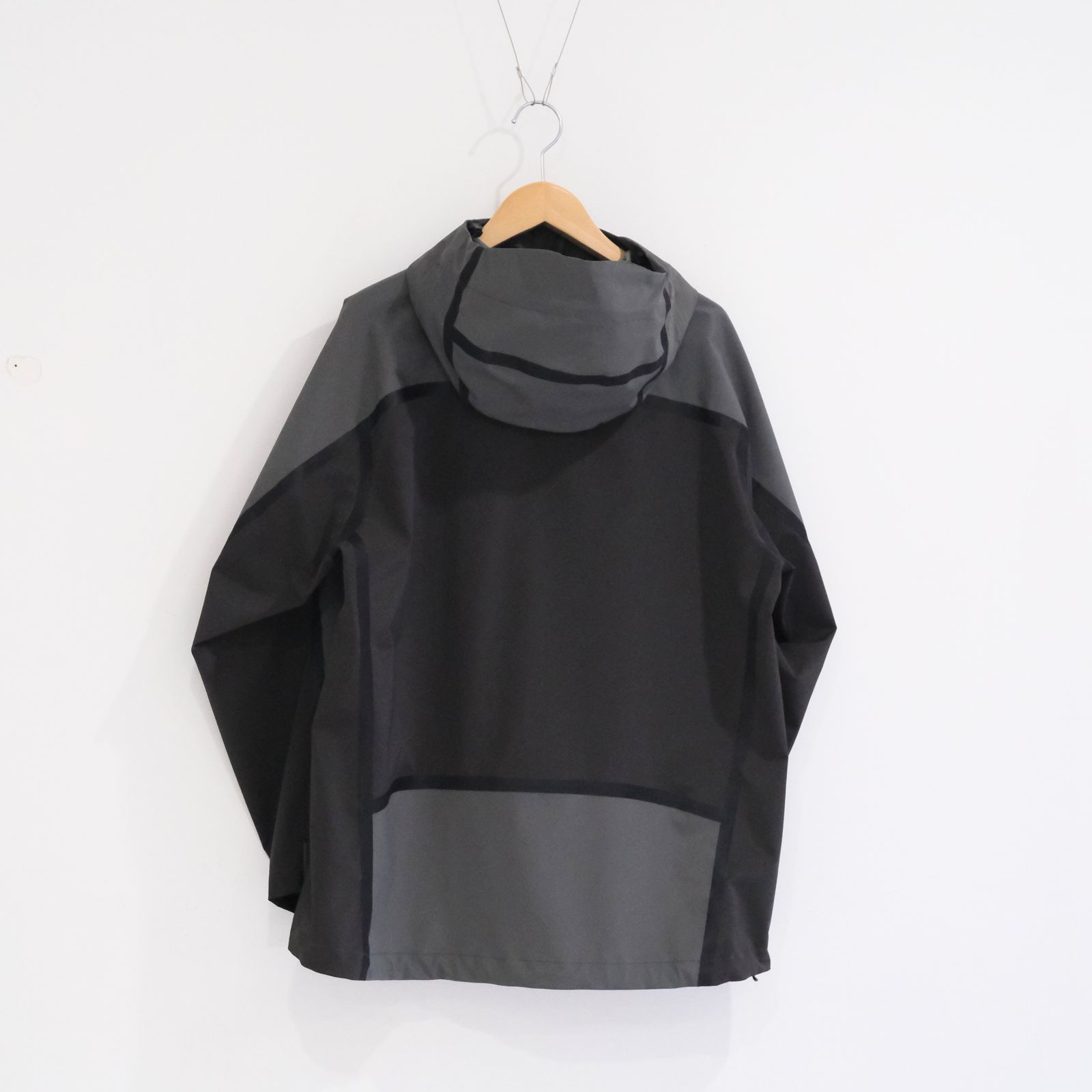 TAPED SEAM WATER PROOF JACKET / シェルジャケット / ブラック