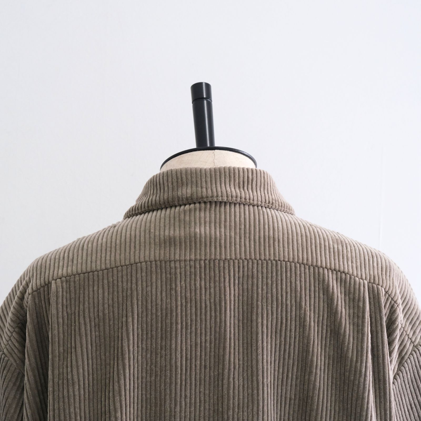 【残り1点】Corduroy Skipper Shirts（Beige）