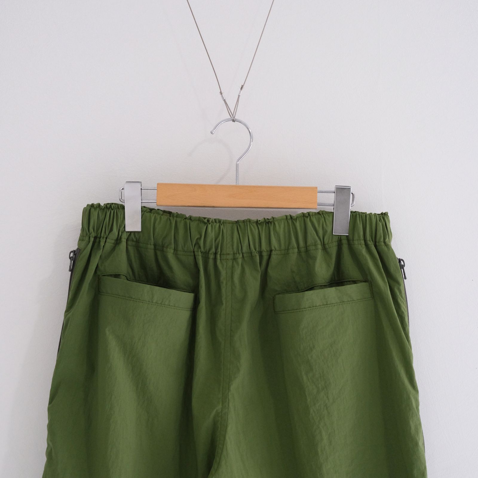 試着のみ2025ss★is-nessショーツ★イズネスフレッシュサービス EZ SHORTS | is-ness online shop | イズネス オンライン ショップ