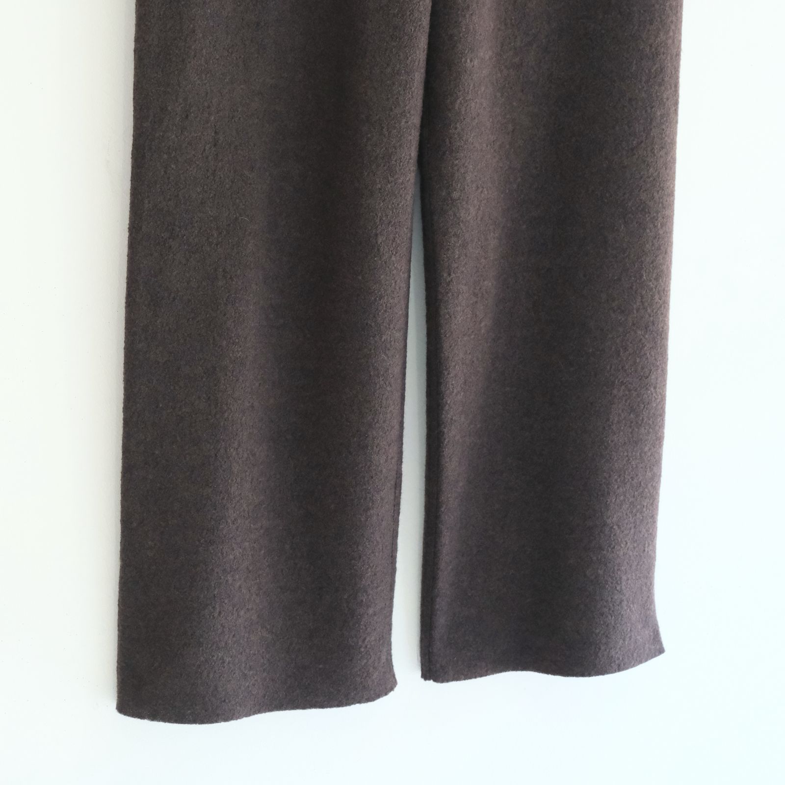 【残り1点】KNIT PANTS ‐Hard Twist Crepe‐（Brown）