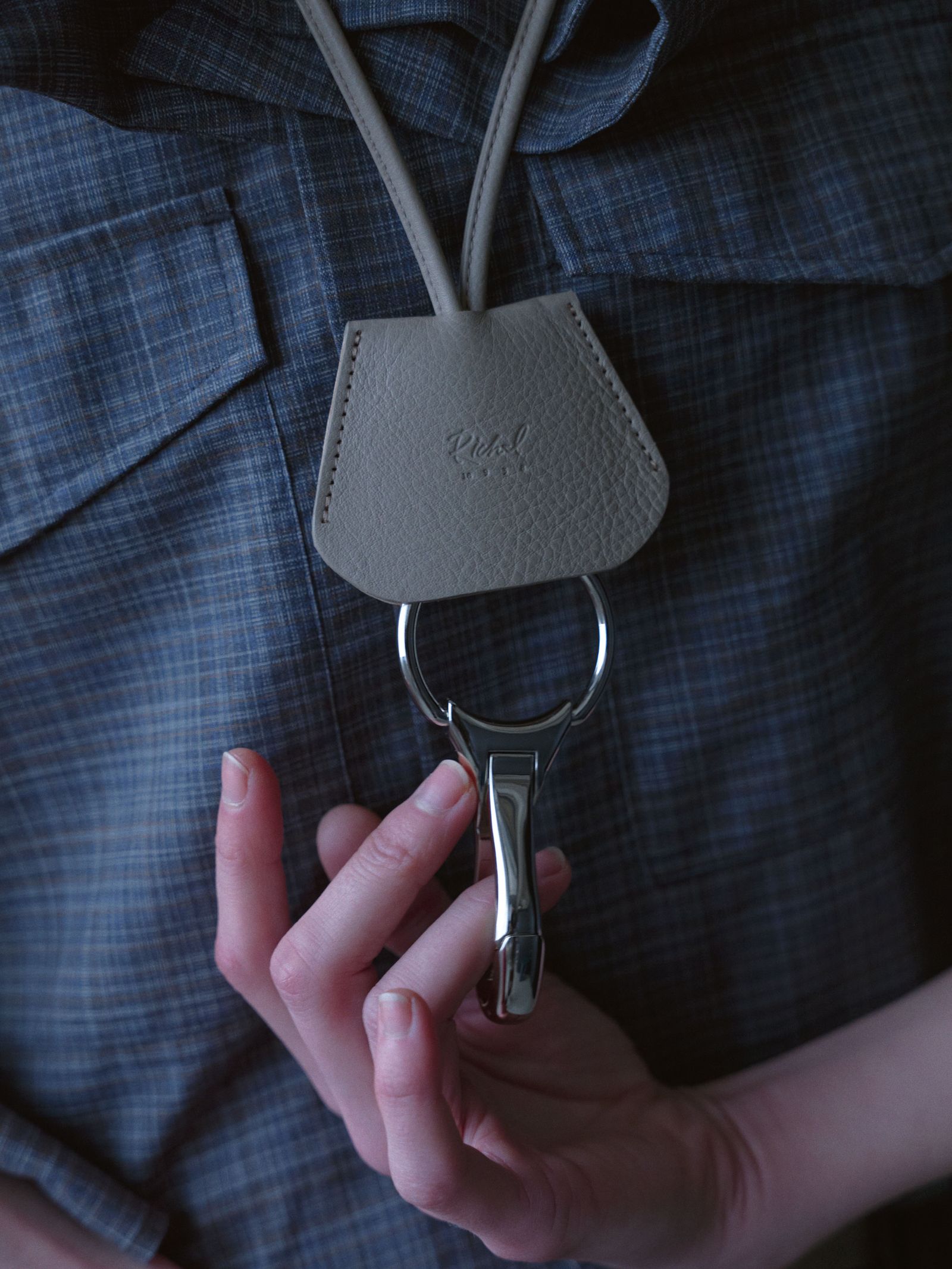 【入荷時期：2026年8-9月頃】Leather Cord Crochet / レザー コード クロシェット（Gray）