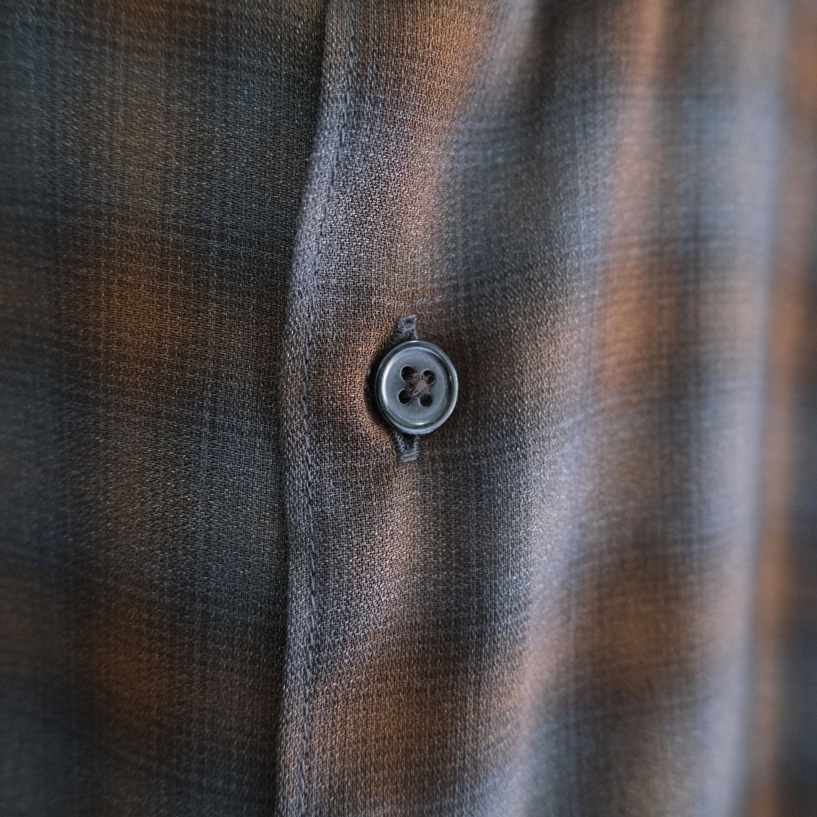 SUPER LIGHT FADED CHECK SHIRT（BLUE / BROWN）