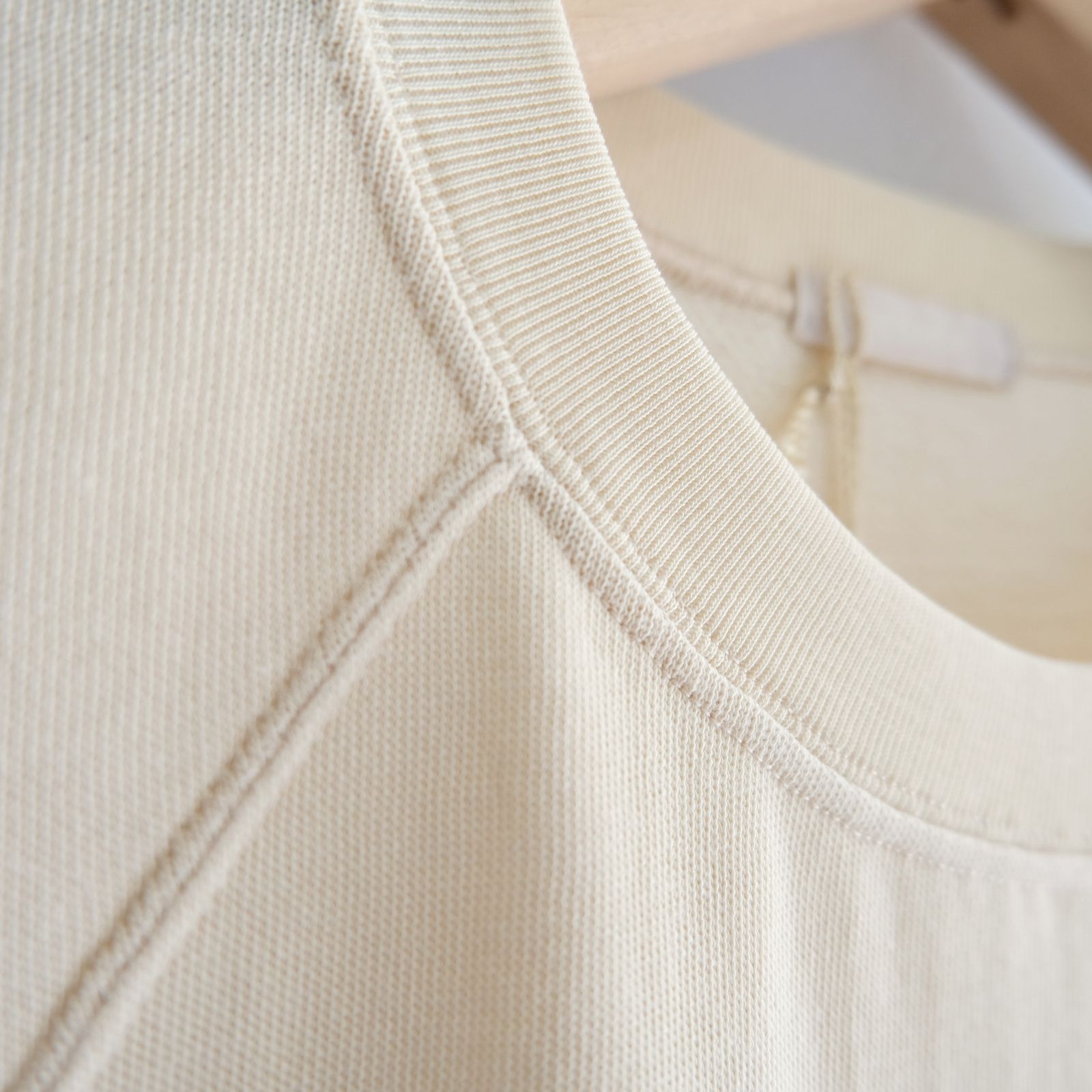 SOFT DRY SHORT LOOP TERRY SLEEVLESS TOP （YELLOW BEIGE）