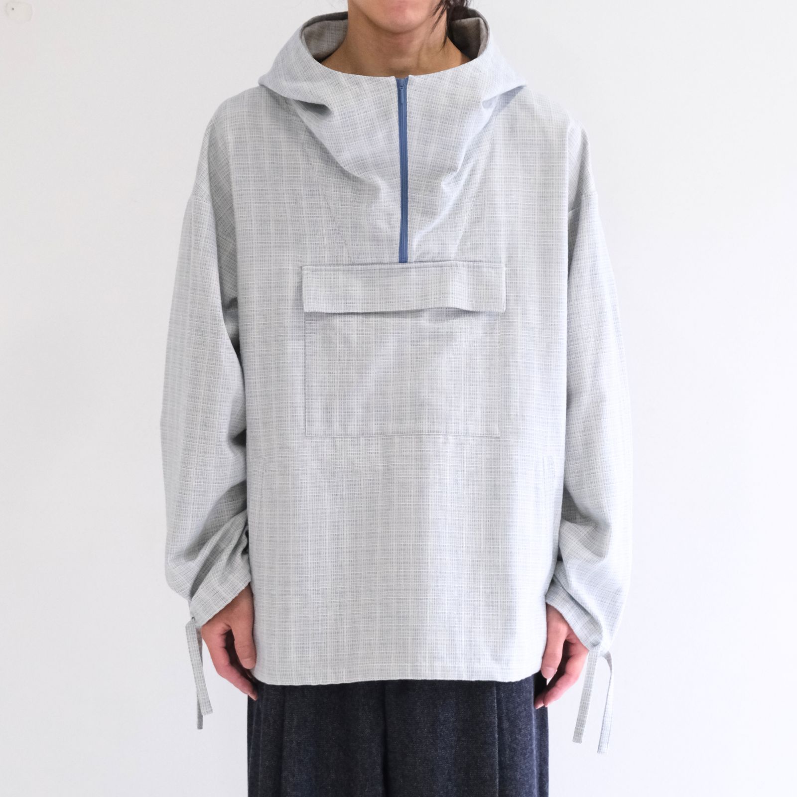 【残り1点】"JONATHAN" Oversized Anorak Parka / 「ジョナサン」オーバーサイズアノラックパーカー（L.BLUE）