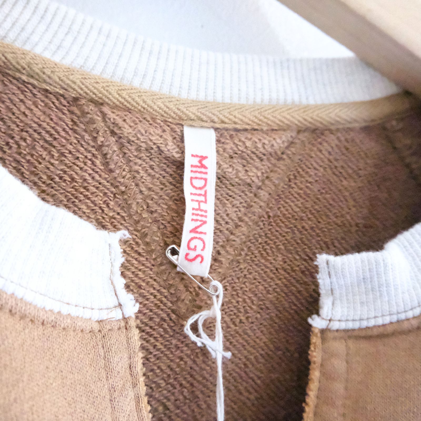 【残り1点】THE THIRD SWEATSHIRT VINTAGE（VINTAGE CAMEL）
