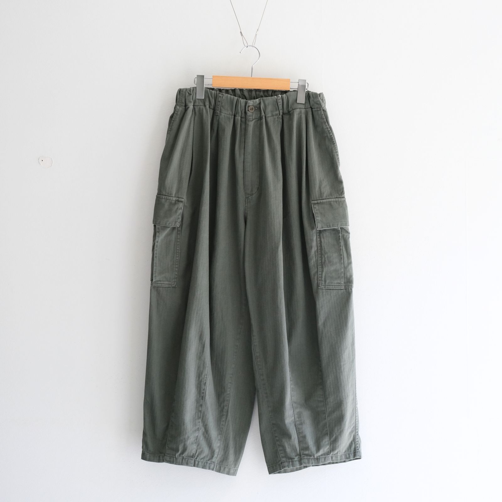 Herringbone 6-Pocket Pants / パンツ / カーゴパンツ / ヘリンボーン / KHAKI