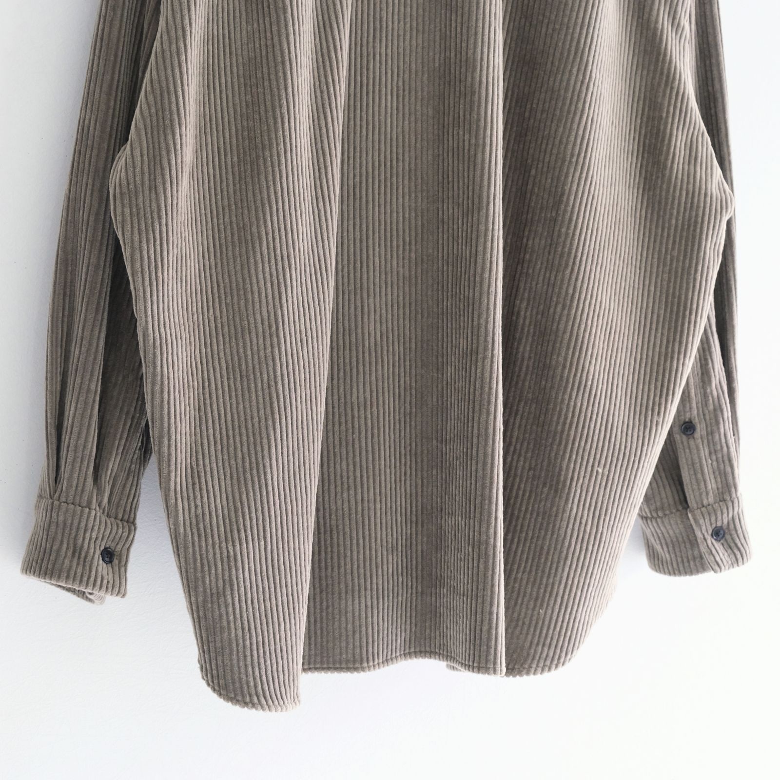 【残り1点】Corduroy Skipper Shirts（Beige）