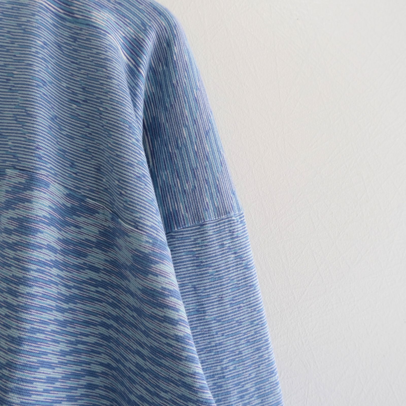 VORTEX FOOTBALL SHIRT fabric by SUN/kakke（MIX BLUE）