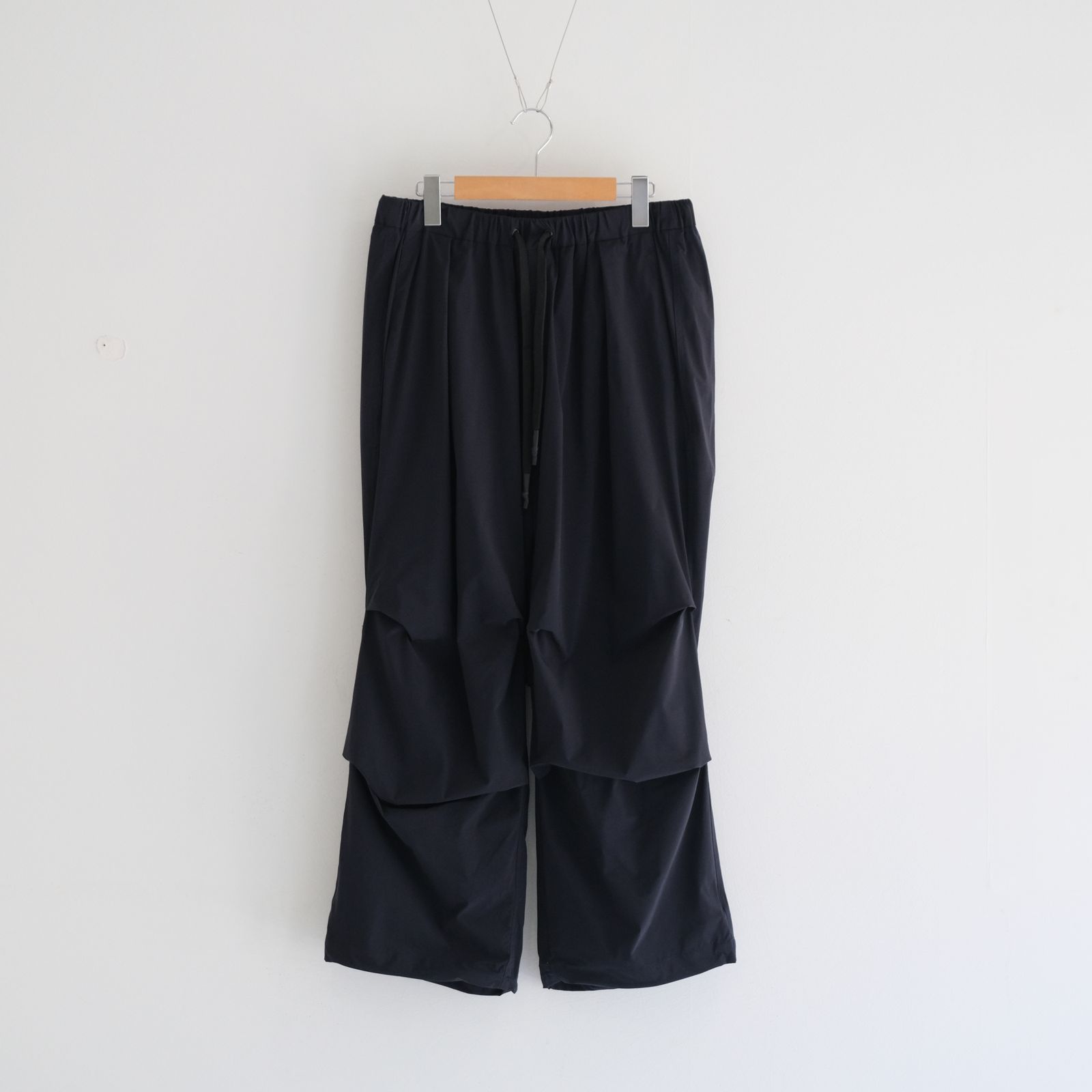 UNTRACE - _163 / ライクラ 裏タックパンツ/（BLACK） | iko