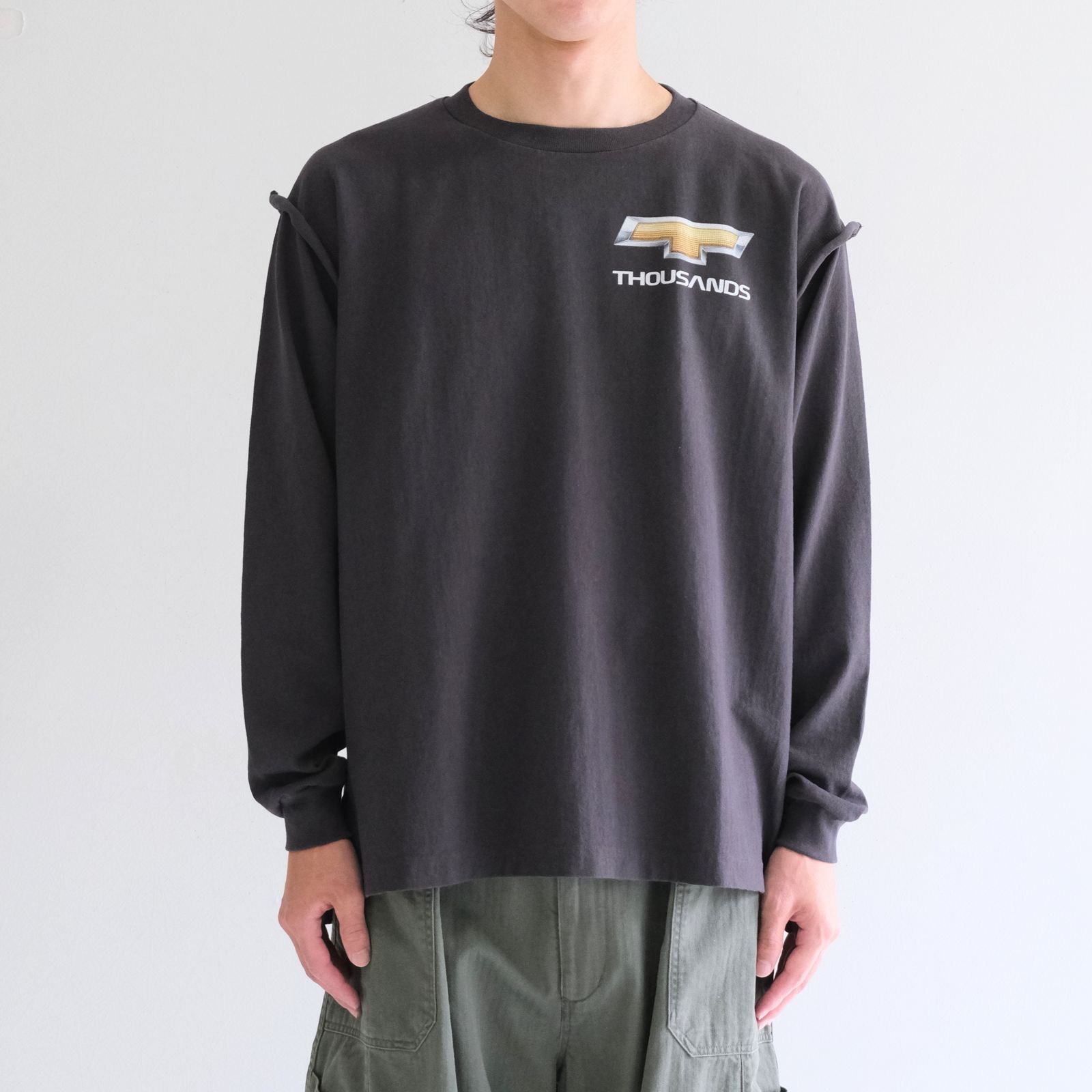 DETROIT LOGO CUTOFF LS TEE（FADE BLACK）