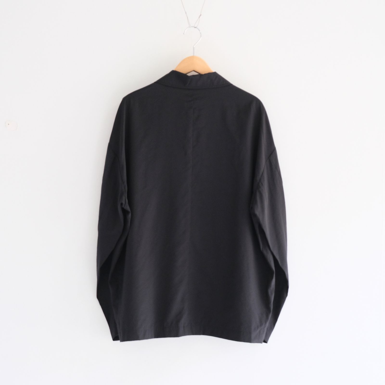 【販売開始 : 7/18 (土) 00:00~】Cupro Nylon Single Breasted JKT（Black）