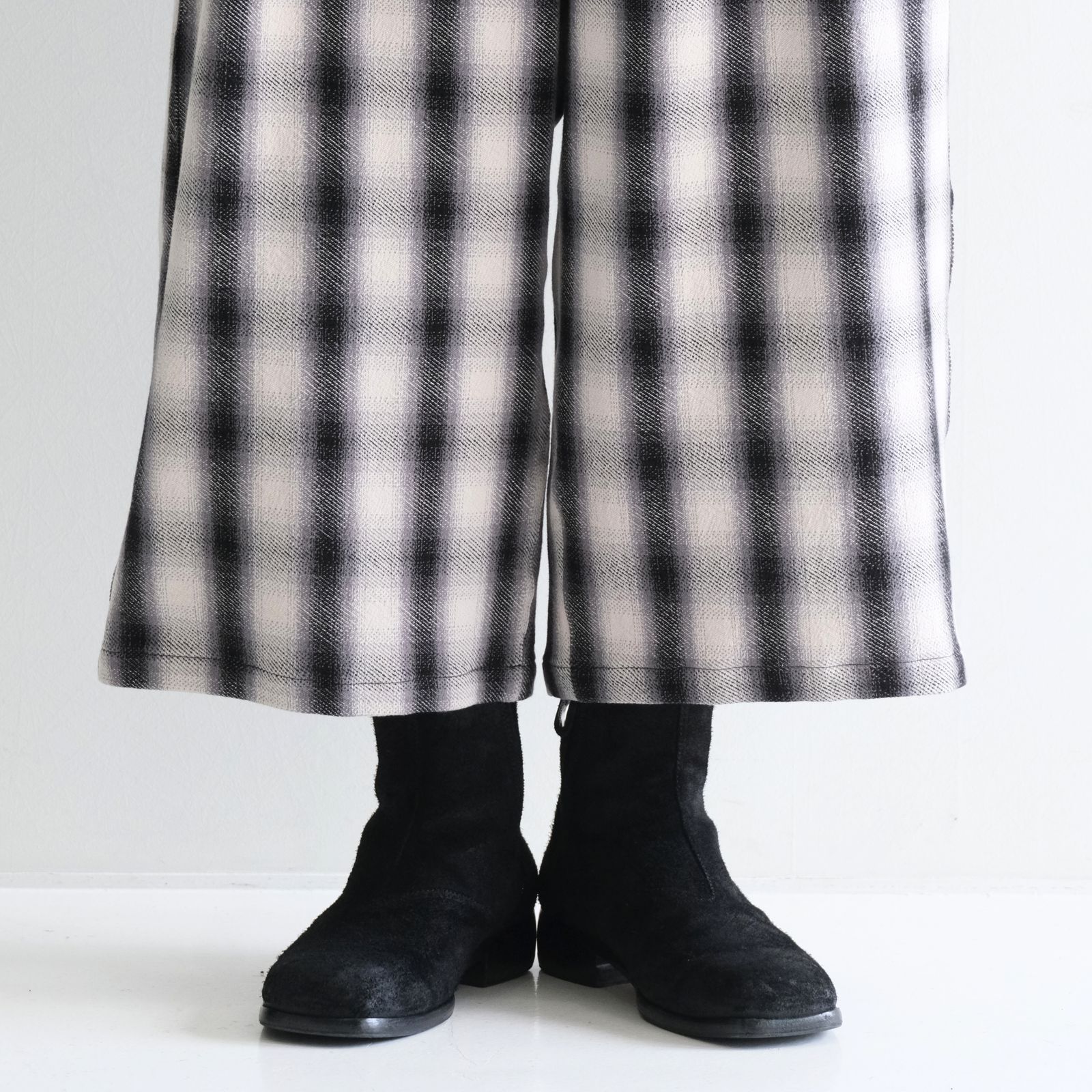 【残り1点】HEAVY FLANNEL CROPPED BAGGY（OFF WHITE×BLACK）