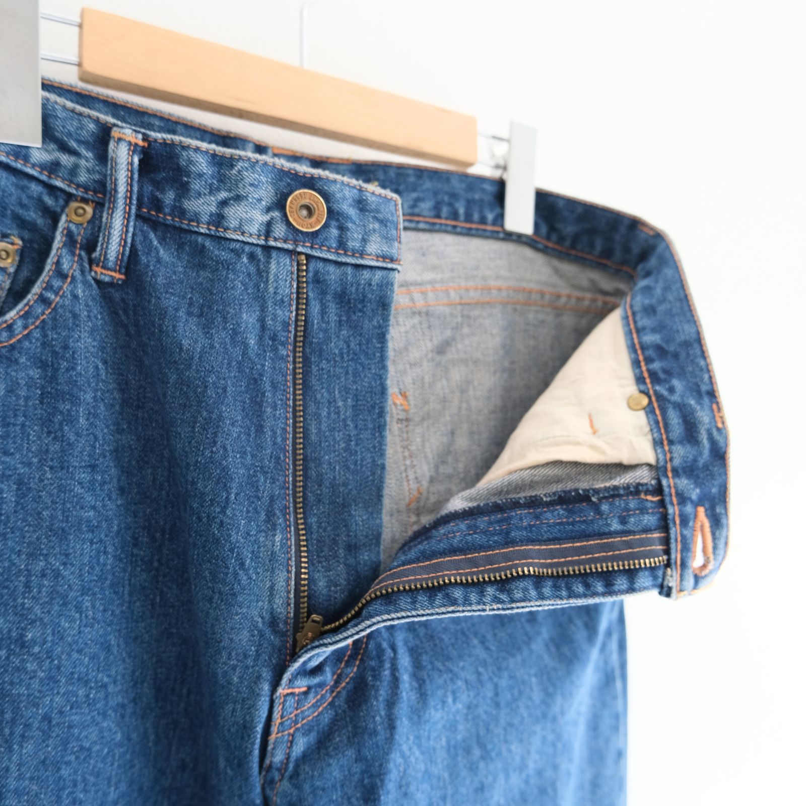 "JUDE Ⅱ" HIPPIE New Standard Straight by 66 Selvedge Denim / デニム / 刺繍 / CRASH BLUE