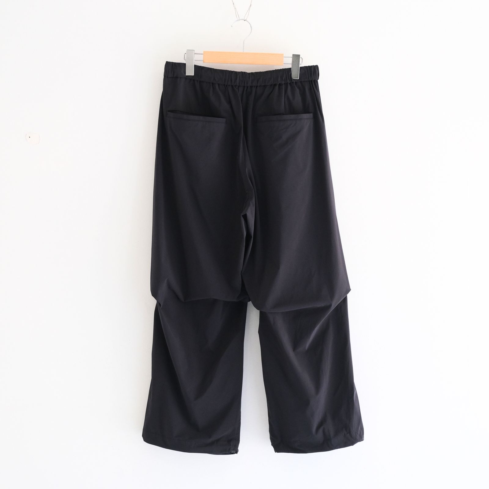 _163 / ライクラ 裏タックパンツ/（BLACK）