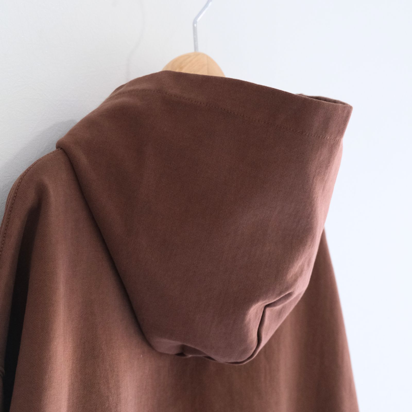 MITTEN HOODIE / ミトンパーカー（BROWN TREE HUGGER）