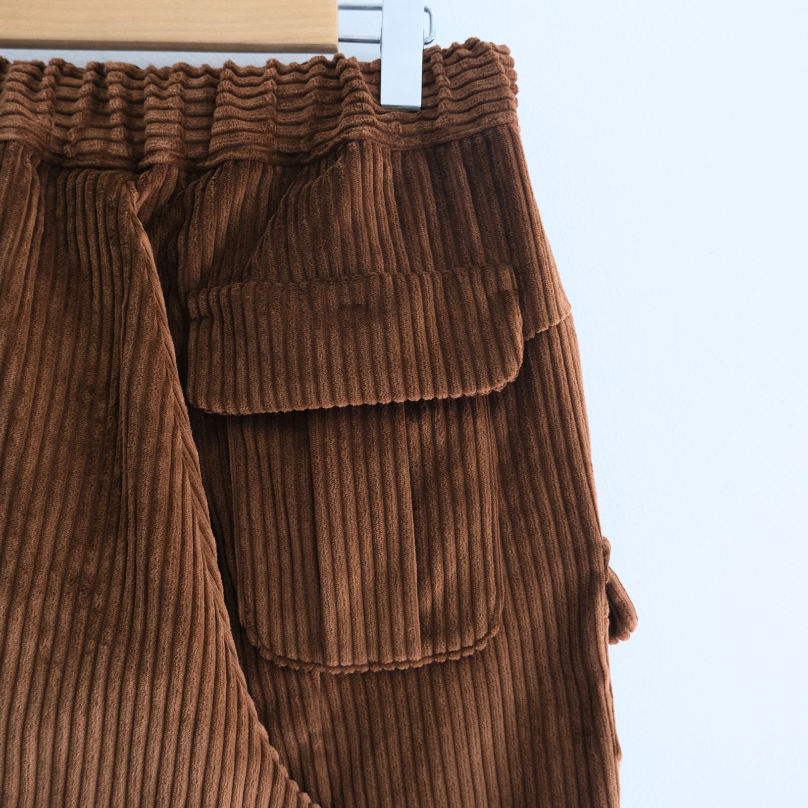 【残り1点】WIDE-WALE CORDUROY CARGO PANTS（BROWN）
