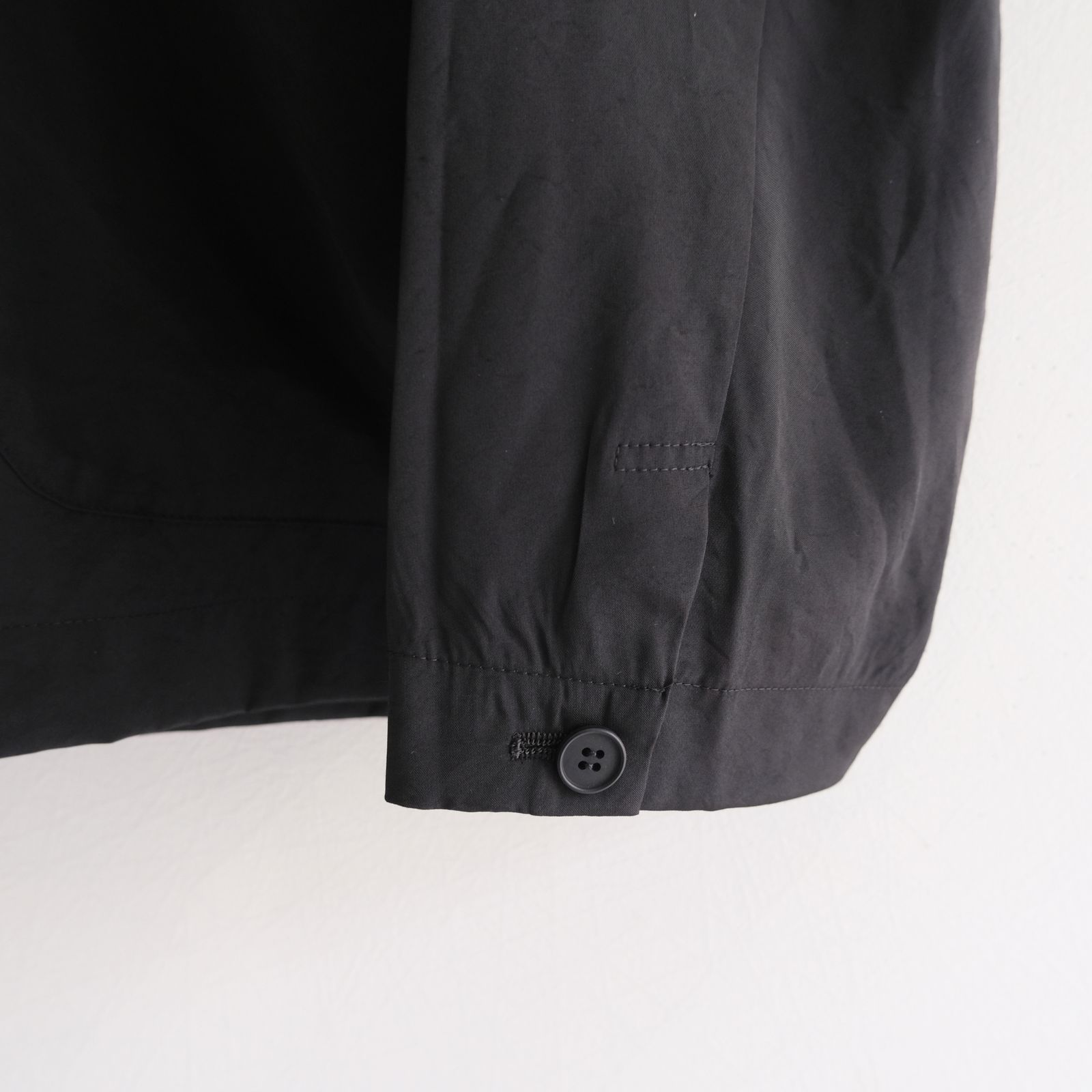 【販売開始 : 7/18 (土) 00:00~】Cupro Nylon Single Breasted JKT（Black）