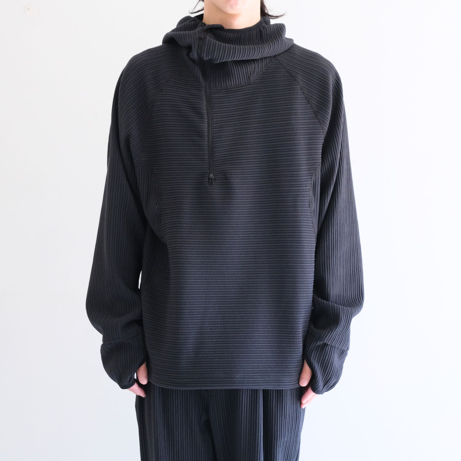 Uneven Anonymous Balaclava Hoodie / アンイーヴン アノニマス バラクラバ フーディー（OFF BLACK）