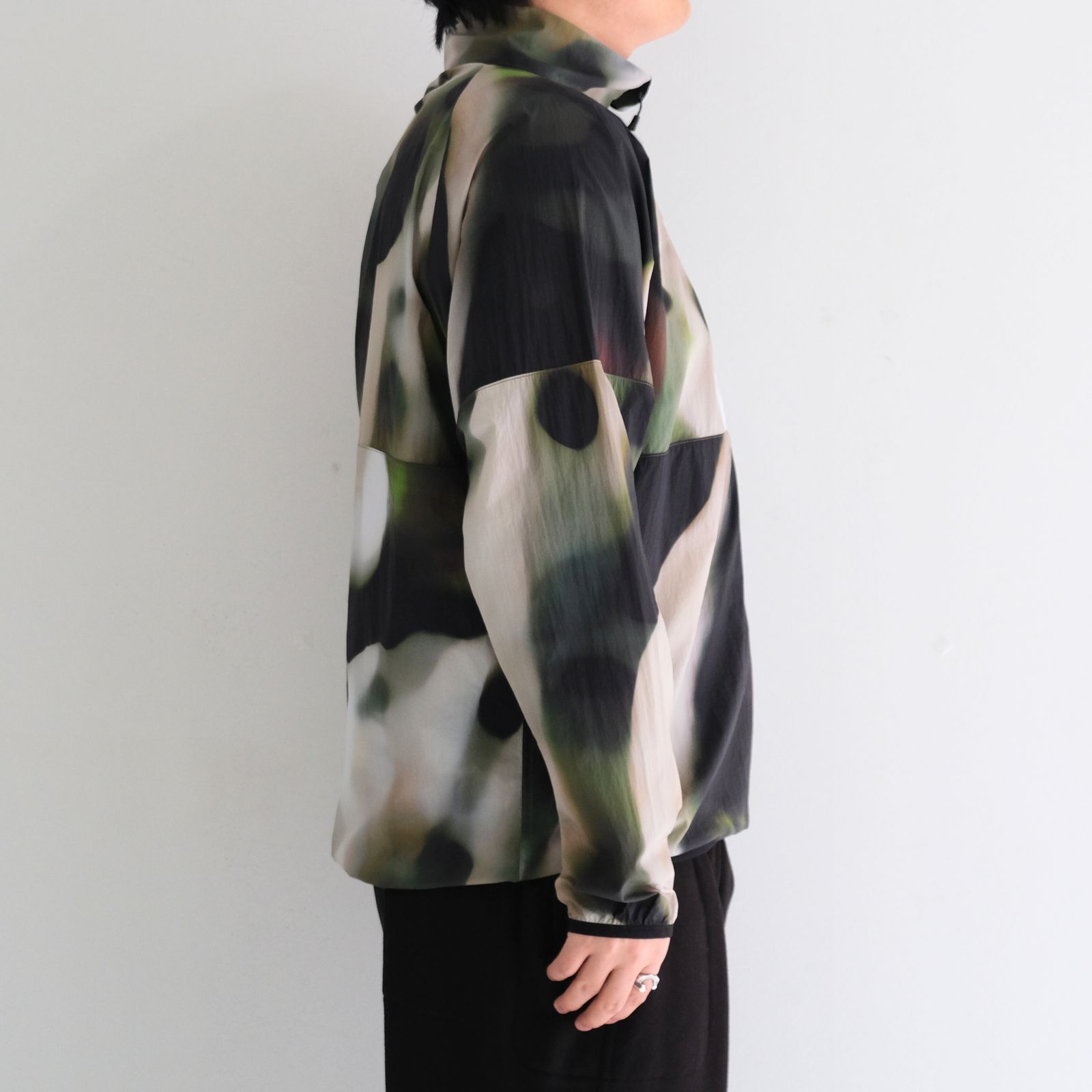 LIGHT WEIGHT WIND SHELL JACKET / ライトウエイト ウィンドシェルジャケット（BLUR）