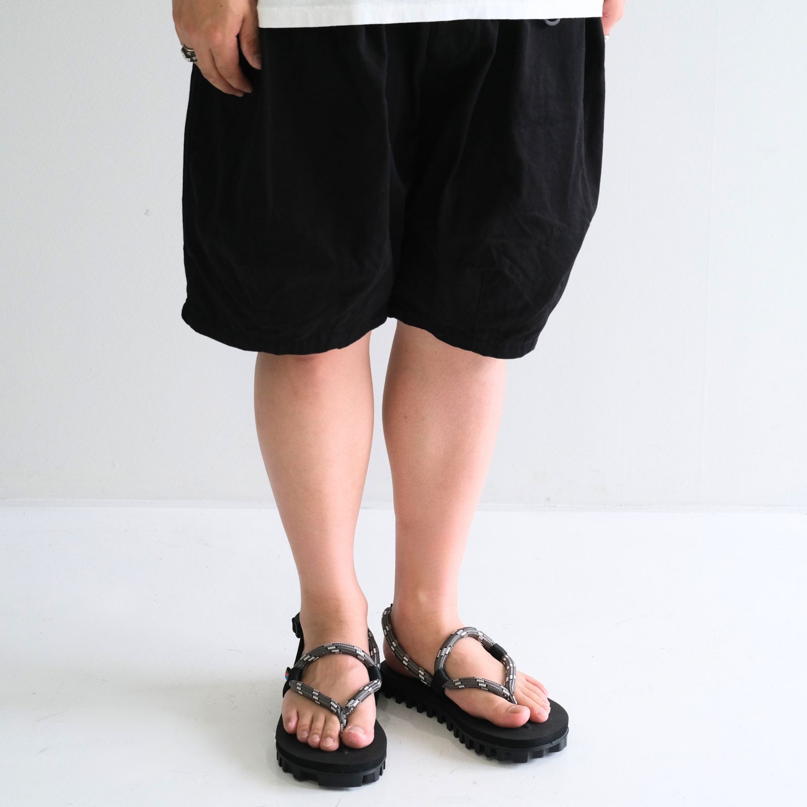 Suicoke x is-ness GUT KAT-2-ISN（CHARCOAL x BLACK）