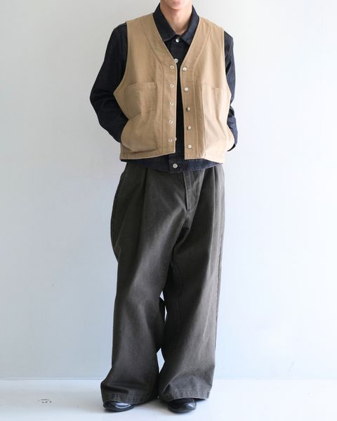 STYLE NO. 702